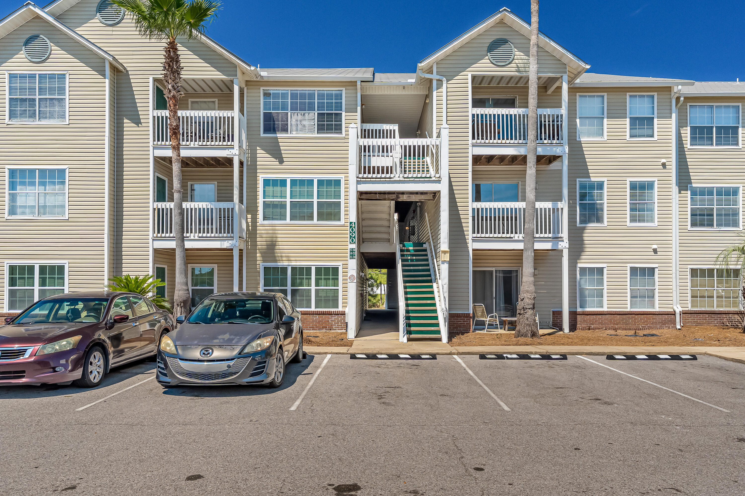 INDIAN LAKE - Residential Lease
