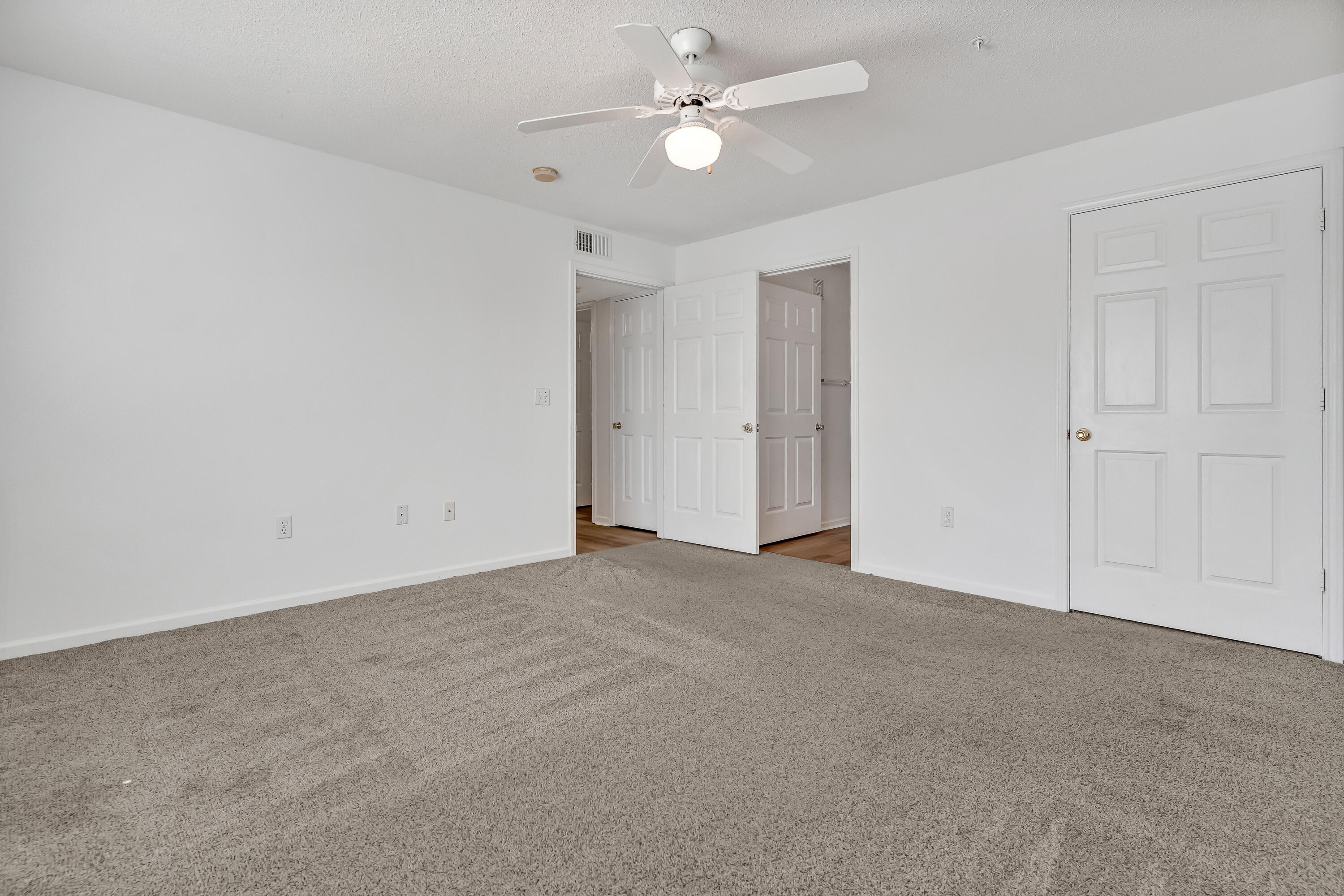 INDIAN LAKE - Residential Lease