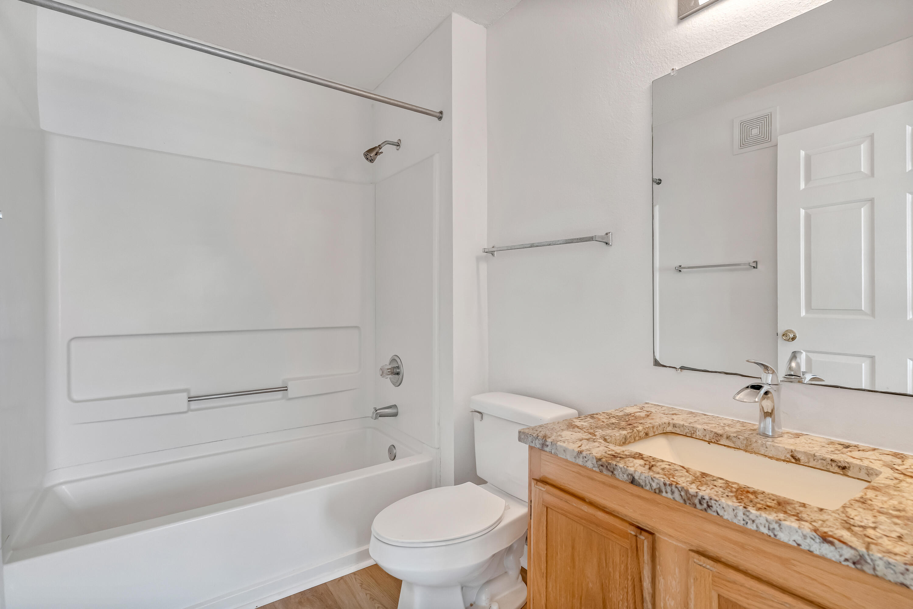 INDIAN LAKE - Residential Lease