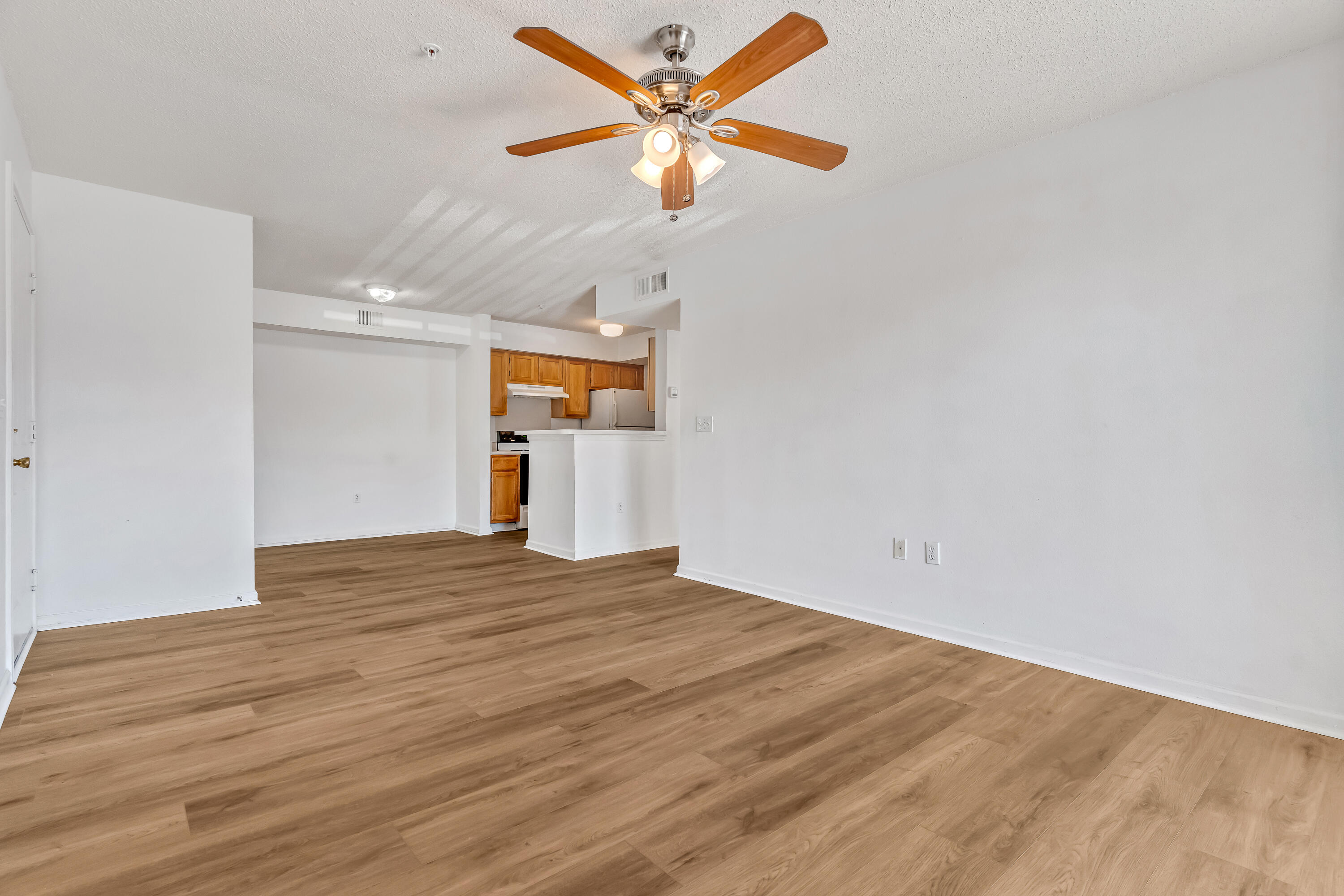 INDIAN LAKE - Residential Lease