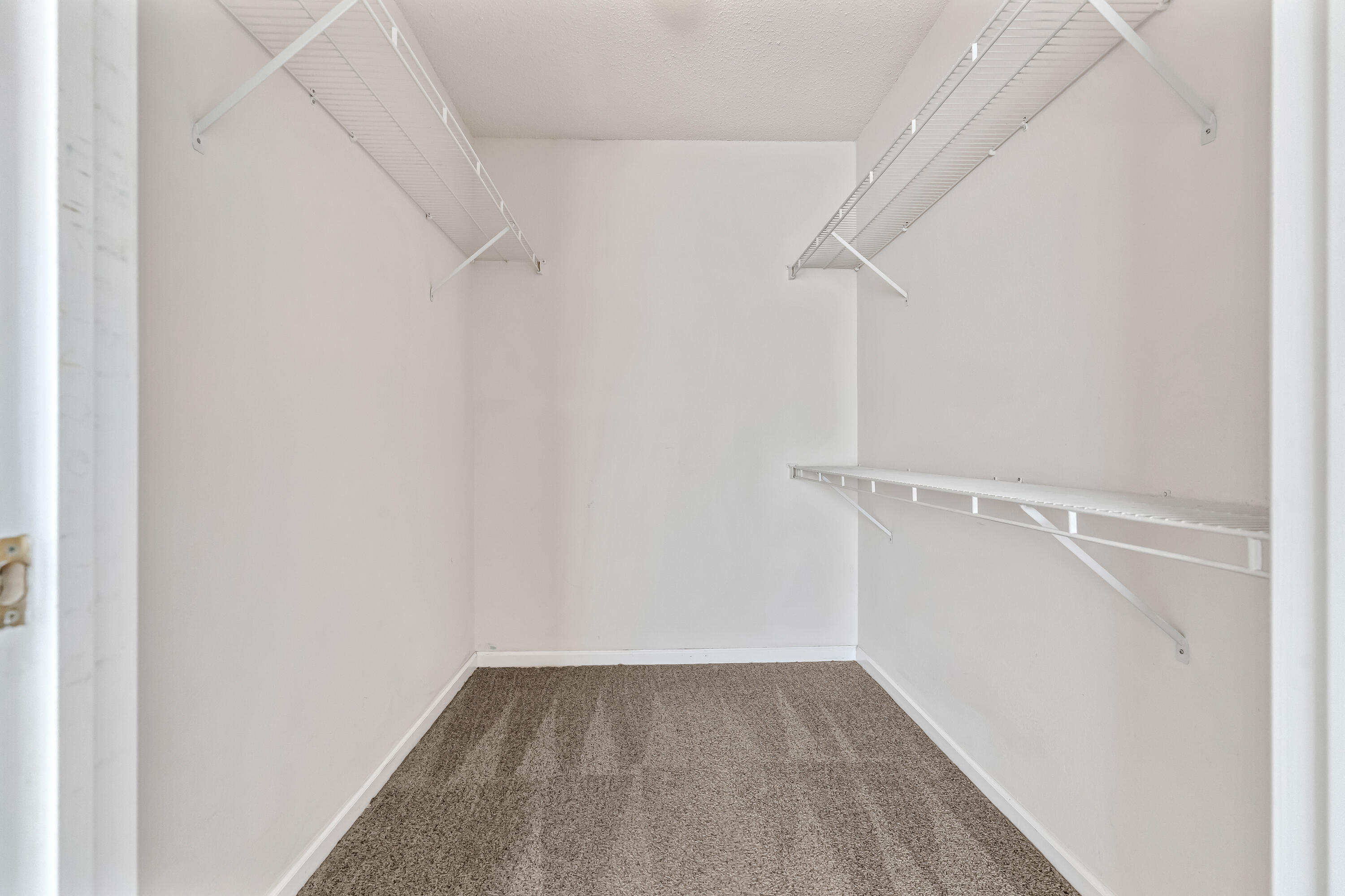 INDIAN LAKE - Residential Lease