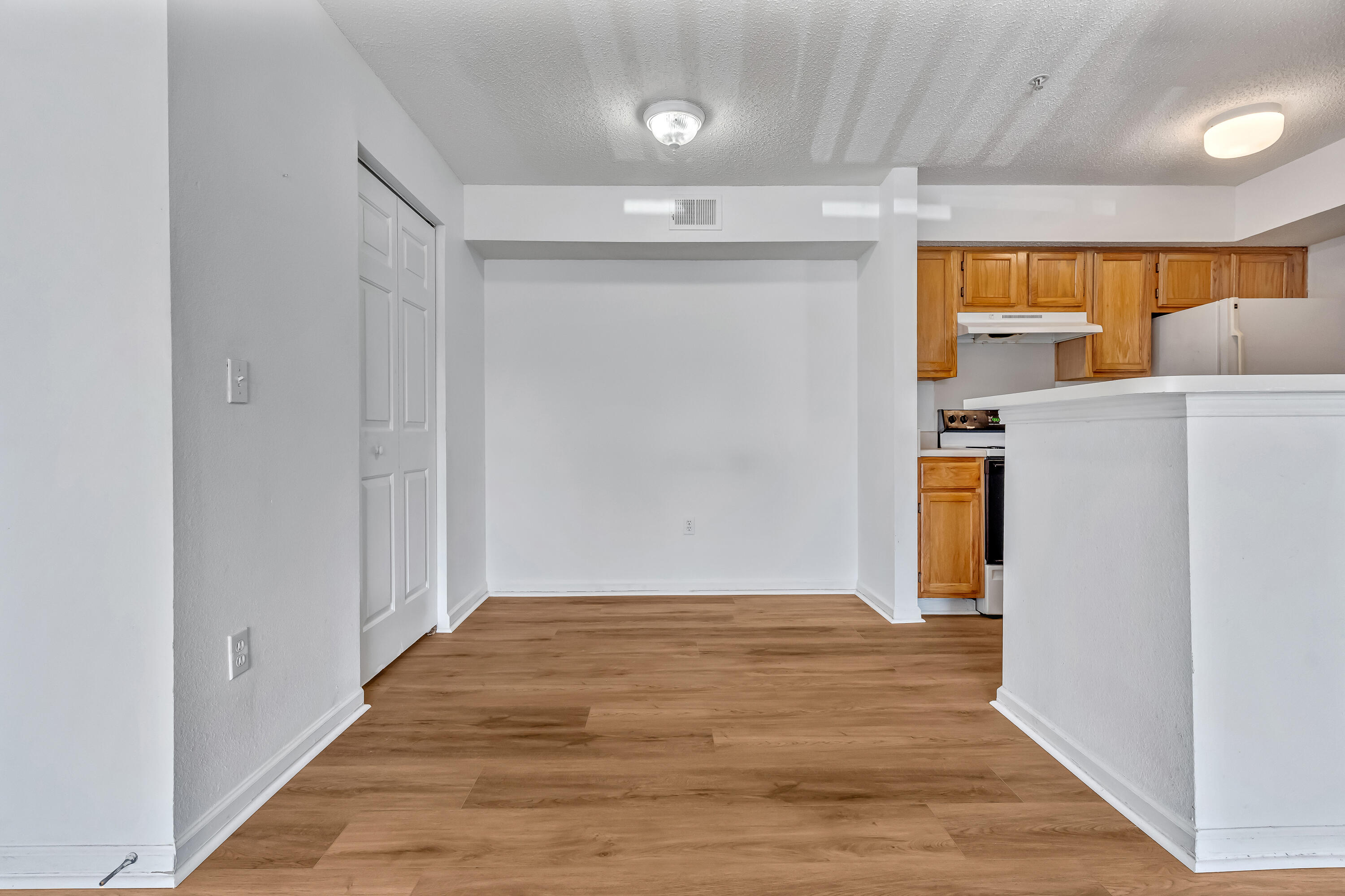 INDIAN LAKE - Residential Lease