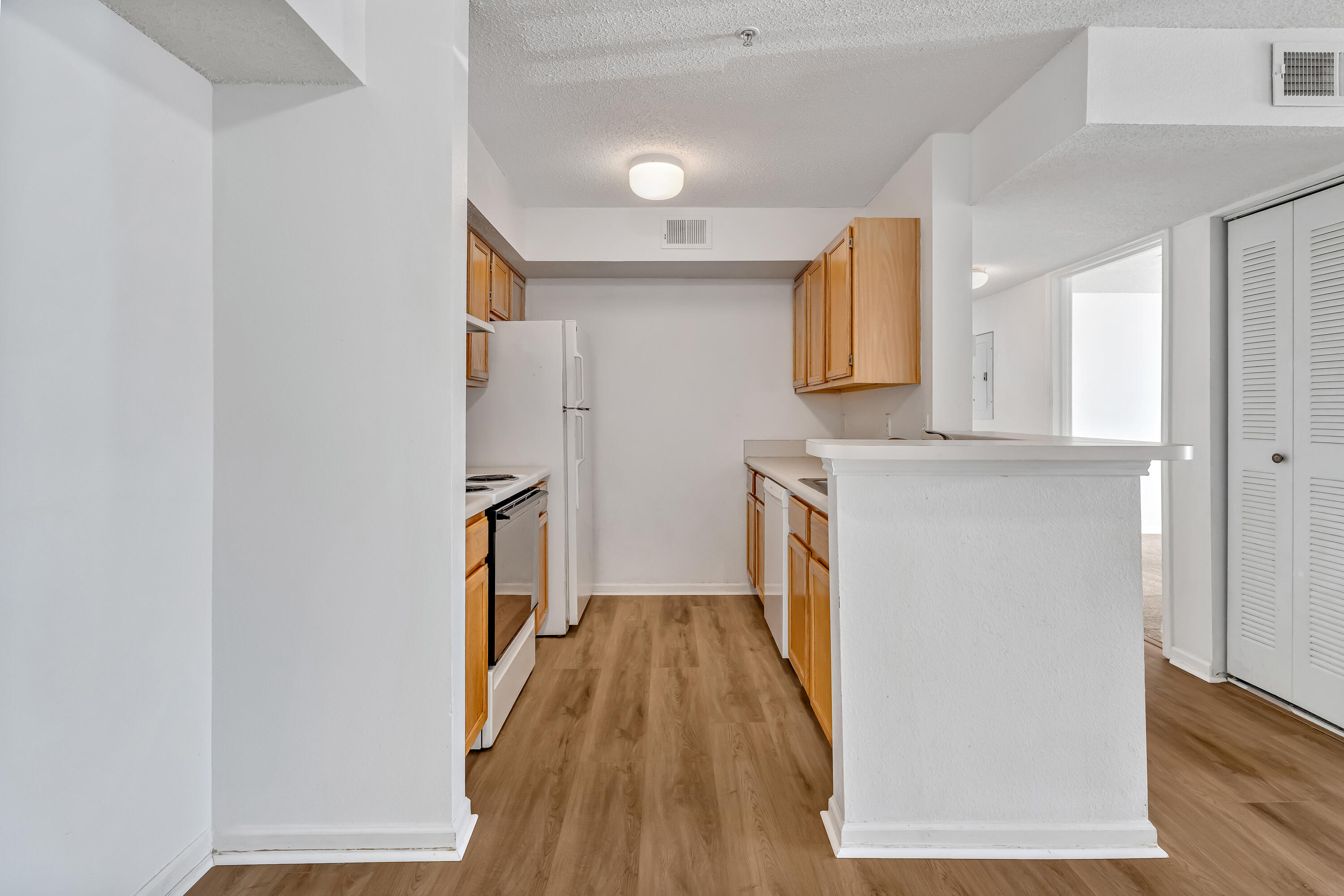 INDIAN LAKE - Residential Lease