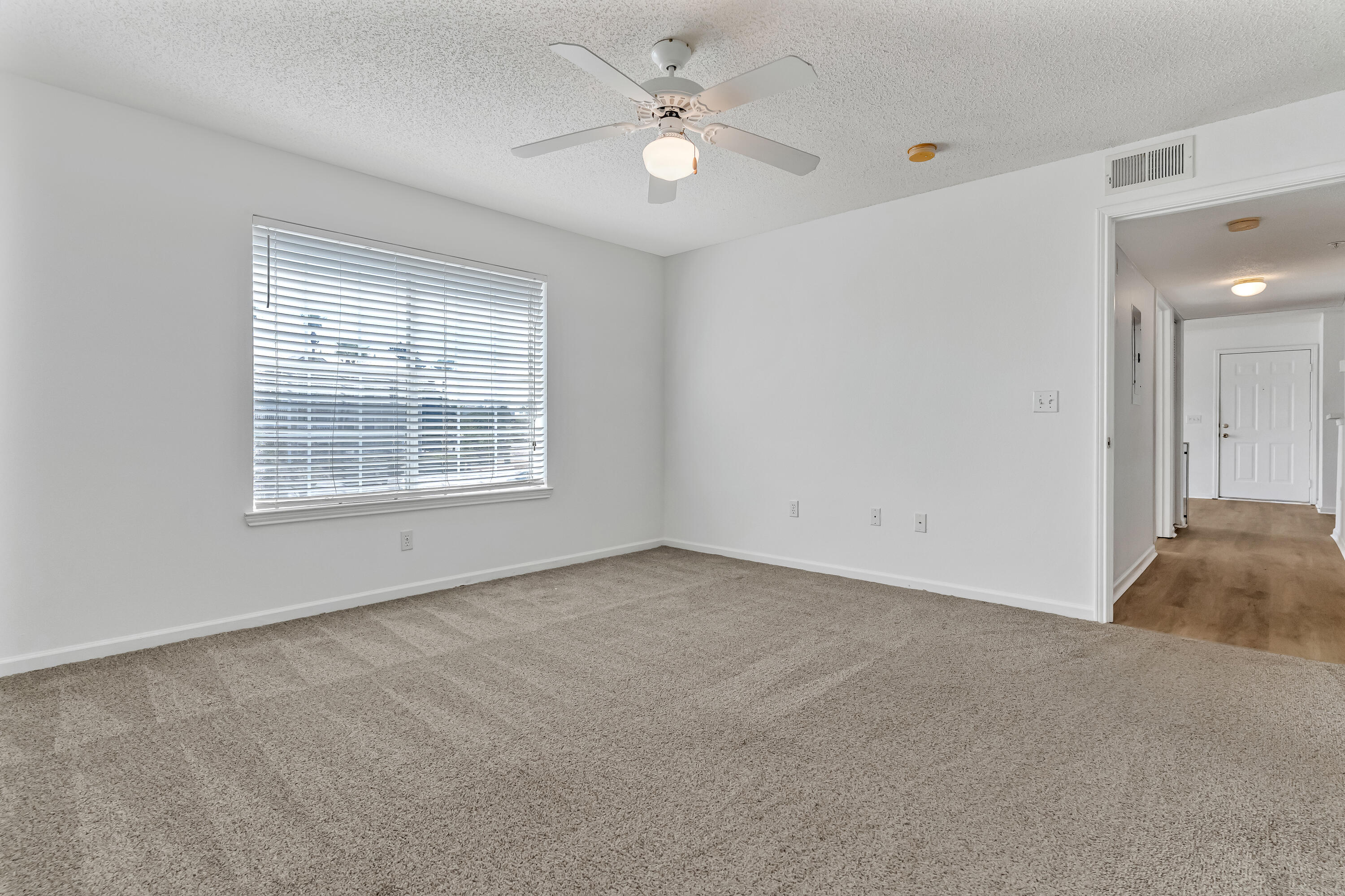 INDIAN LAKE - Residential Lease