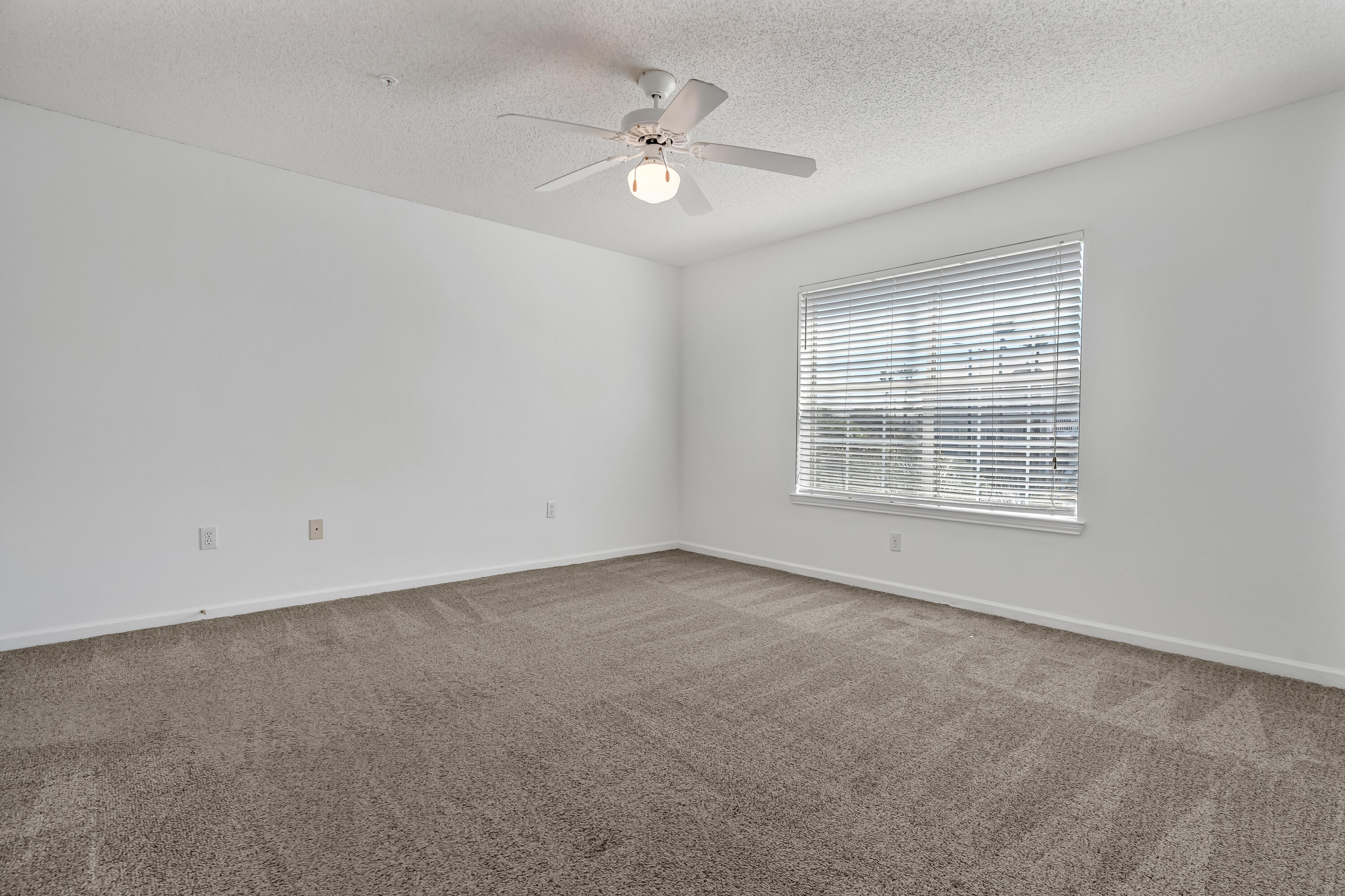 INDIAN LAKE - Residential Lease