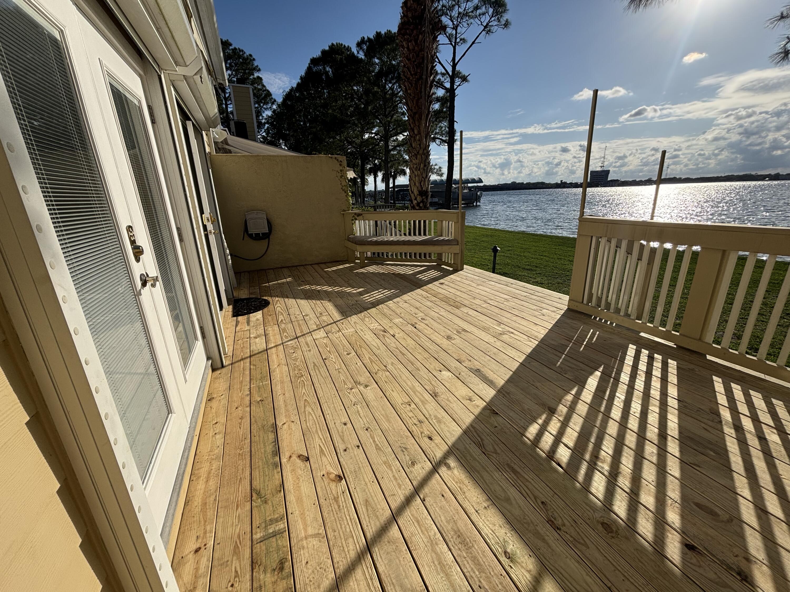 GARNIERS CAY T/H - Residential