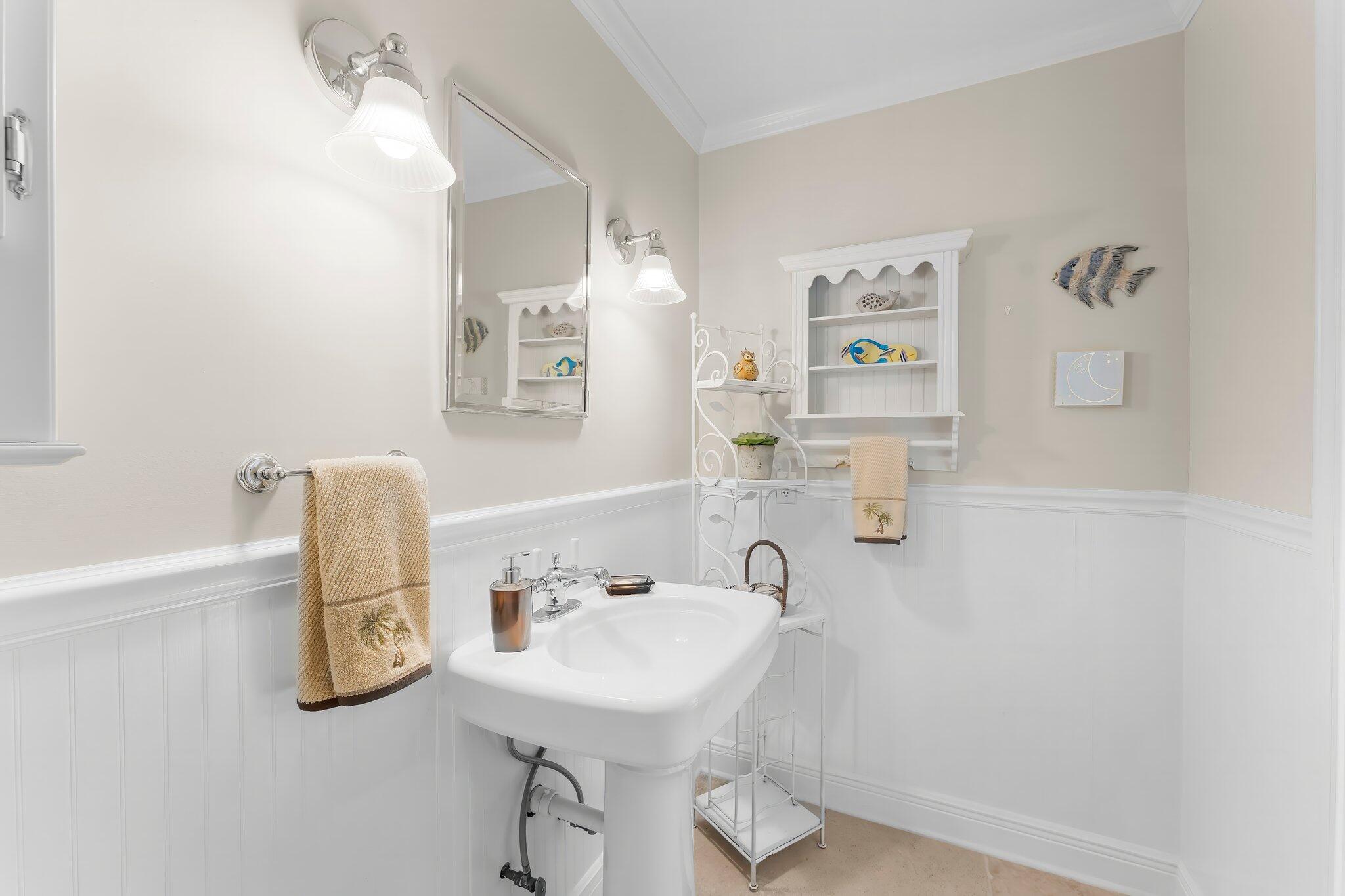 GARNIERS CAY T/H - Residential