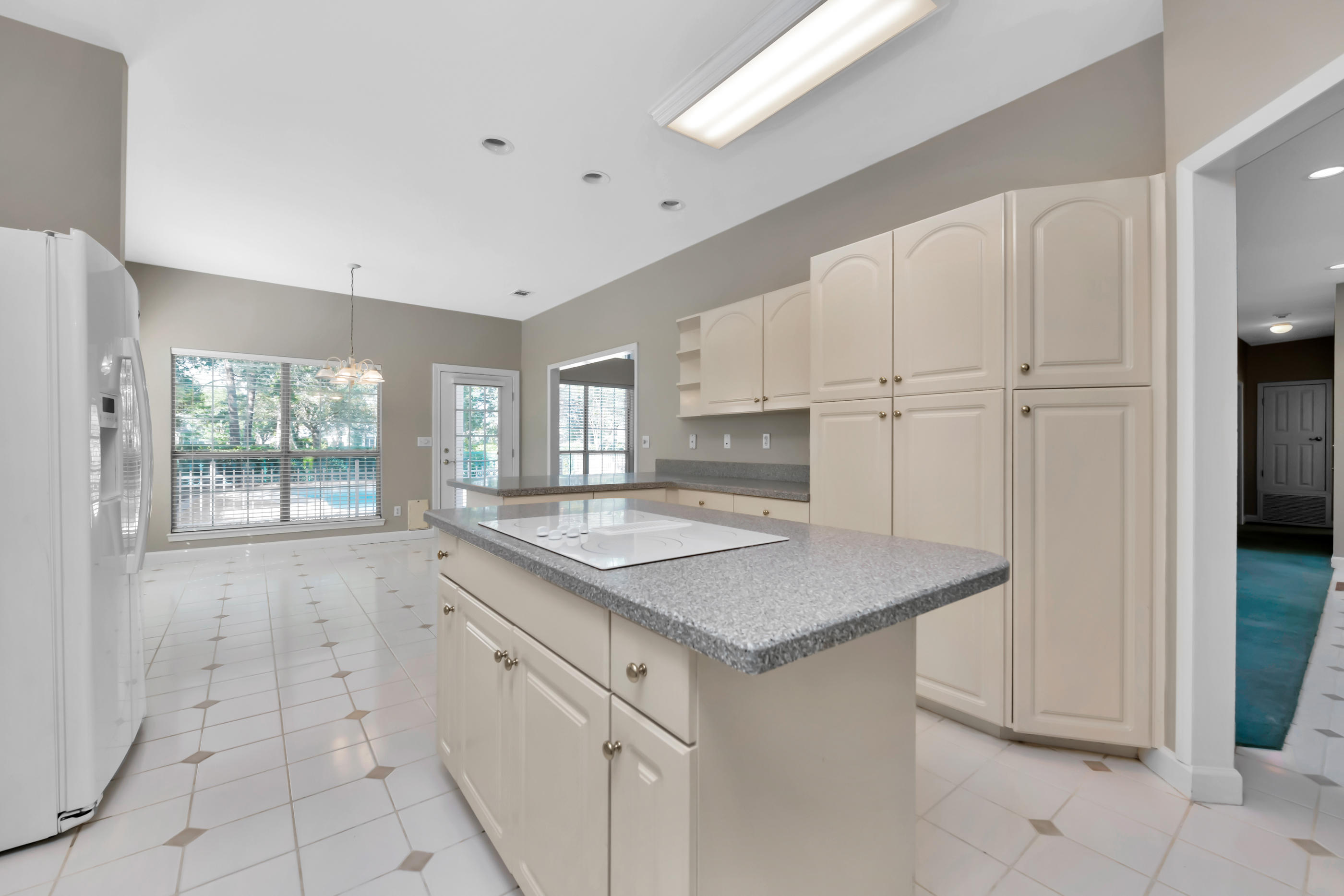 LAKE LORRAINE ESTATES 1 - Residential