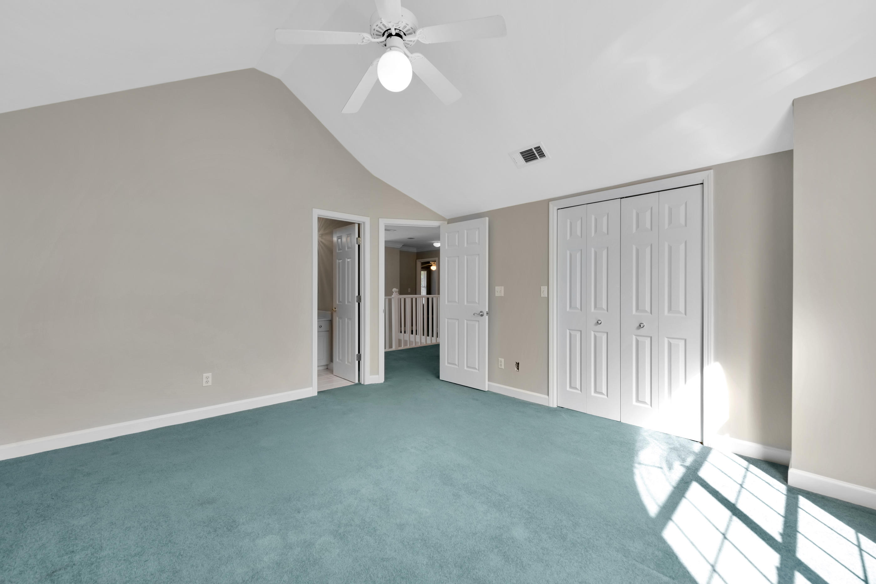 LAKE LORRAINE ESTATES 1 - Residential