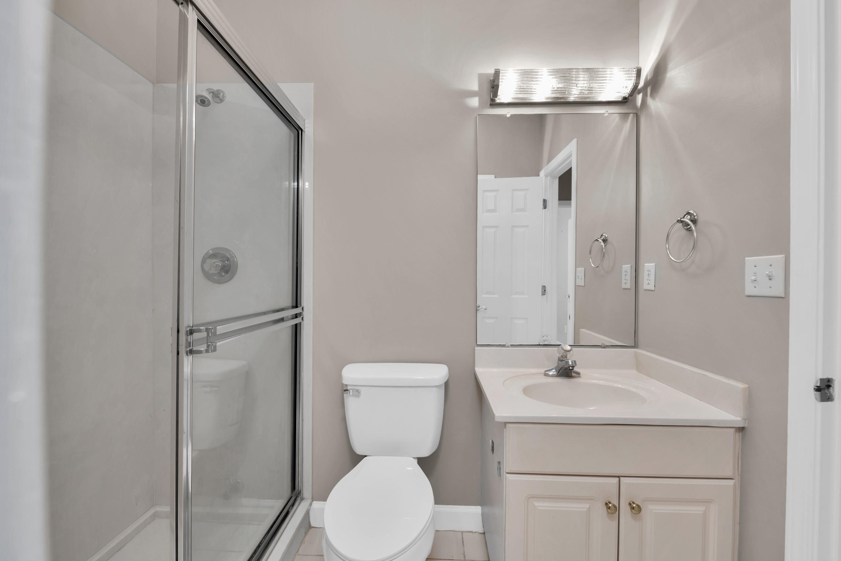 LAKE LORRAINE ESTATES 1 - Residential