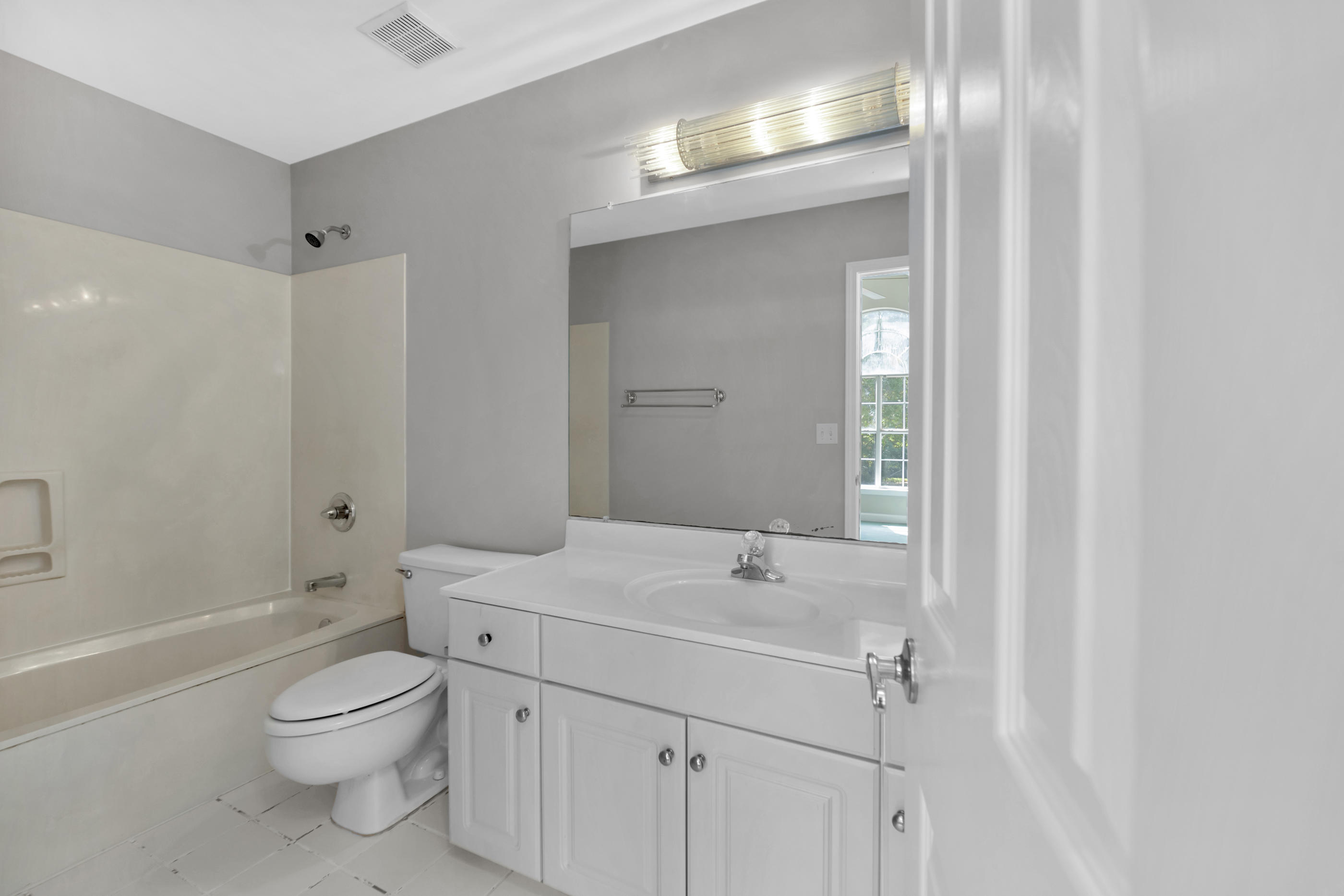 LAKE LORRAINE ESTATES 1 - Residential