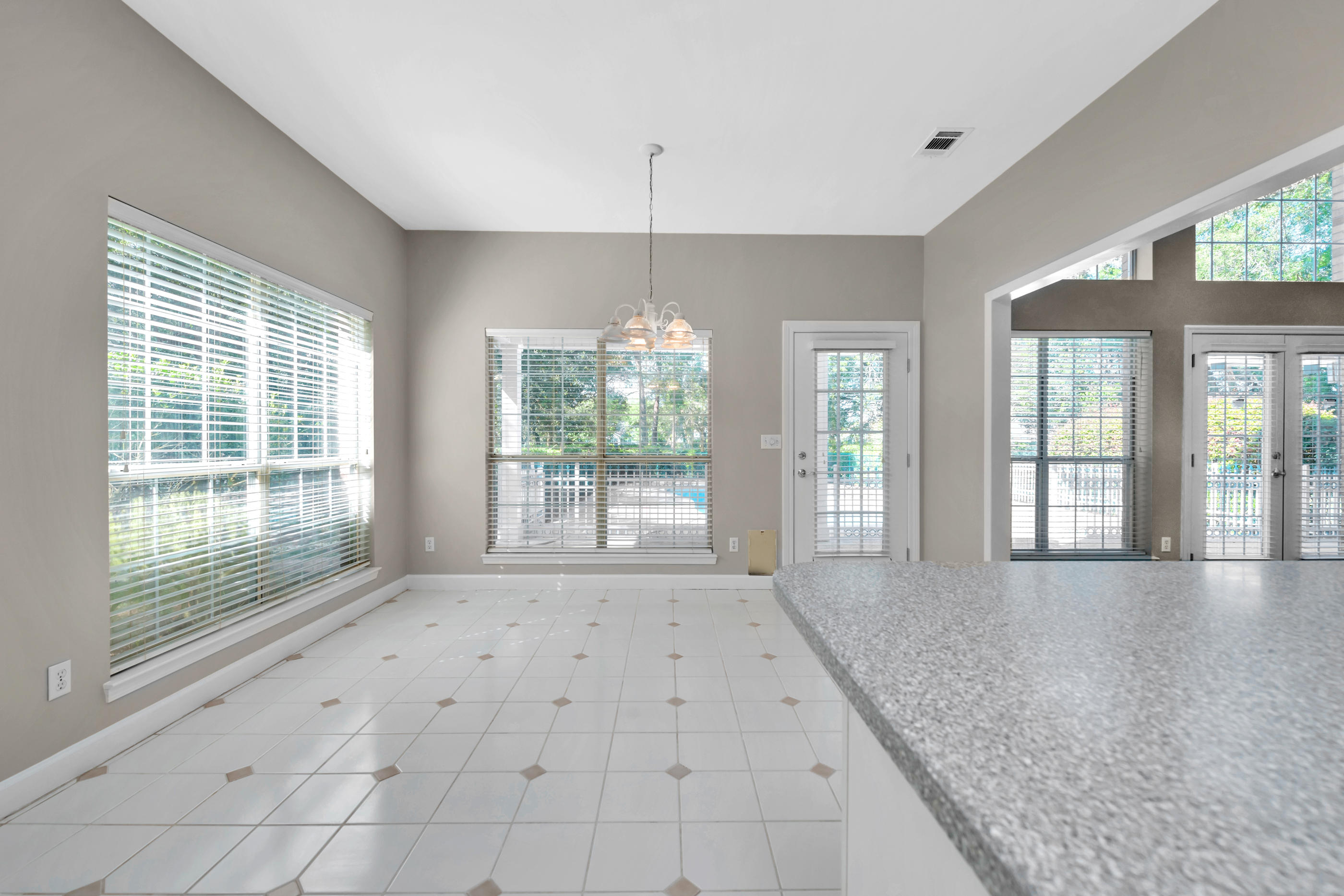 LAKE LORRAINE ESTATES 1 - Residential