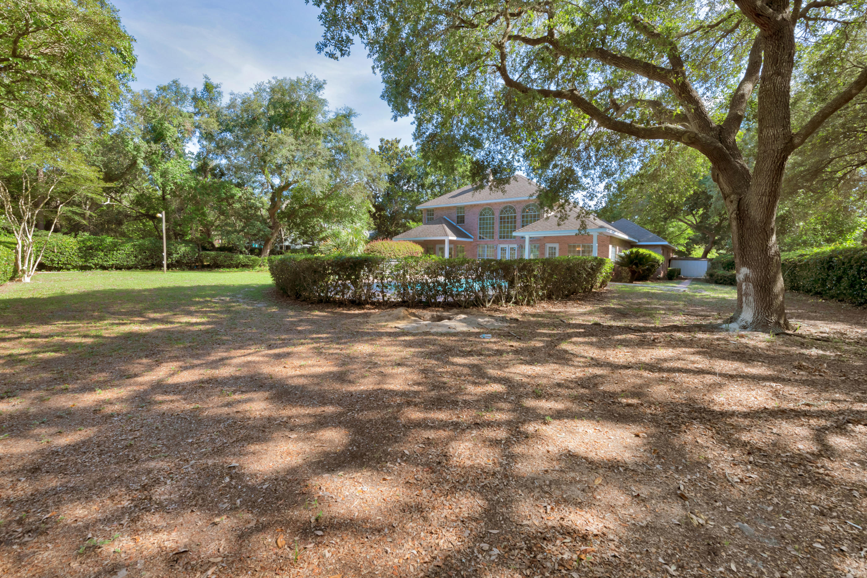 LAKE LORRAINE ESTATES 1 - Residential