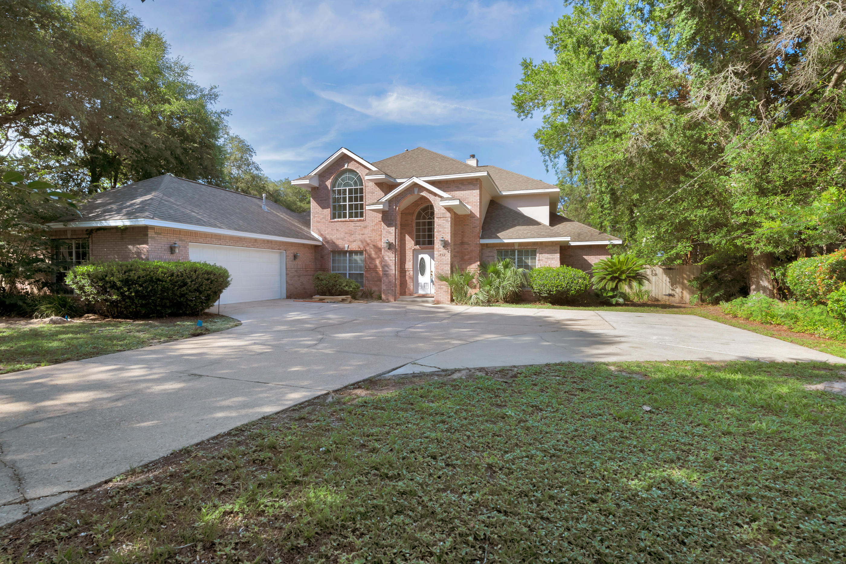 LAKE LORRAINE ESTATES 1 - Residential