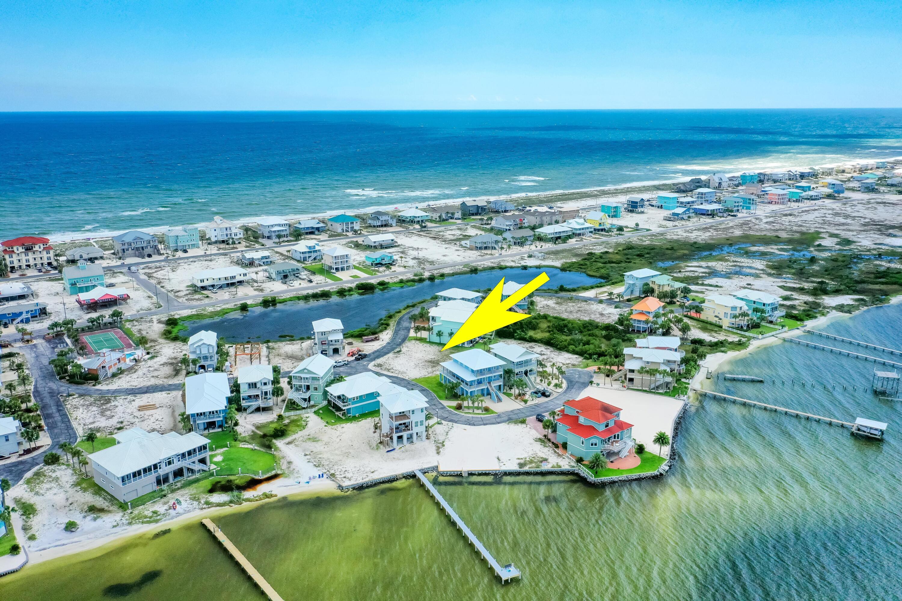 CARIBBEAN ISLES - Land