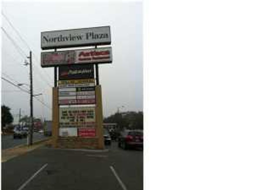 This unit is located in the Northview Plaza on Ferdon Blvd. It features 800 sqft of retail space with space on the marquee and on the building in a high traffic area.