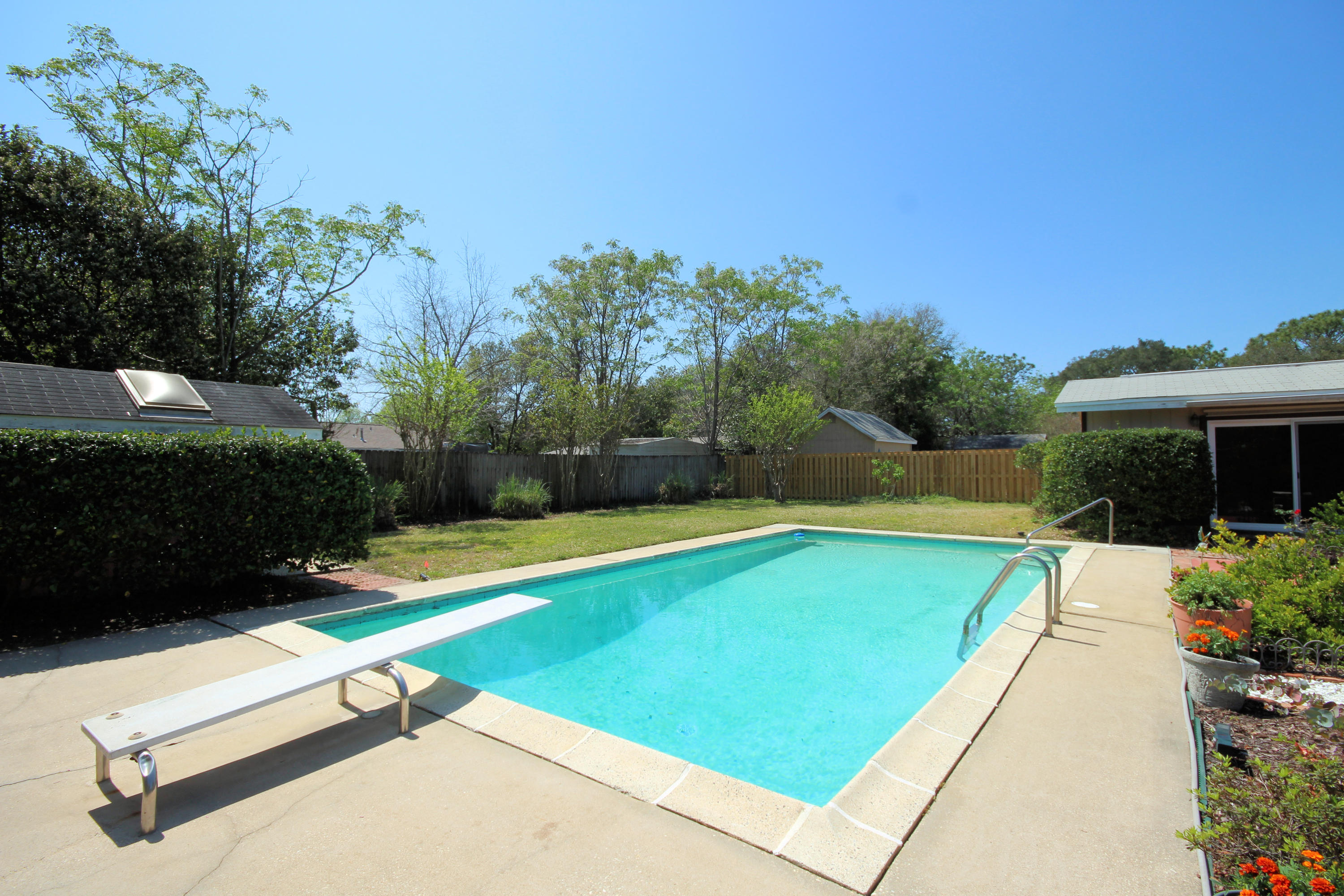 BAYOU WOODS 1ST ADDN - Residential