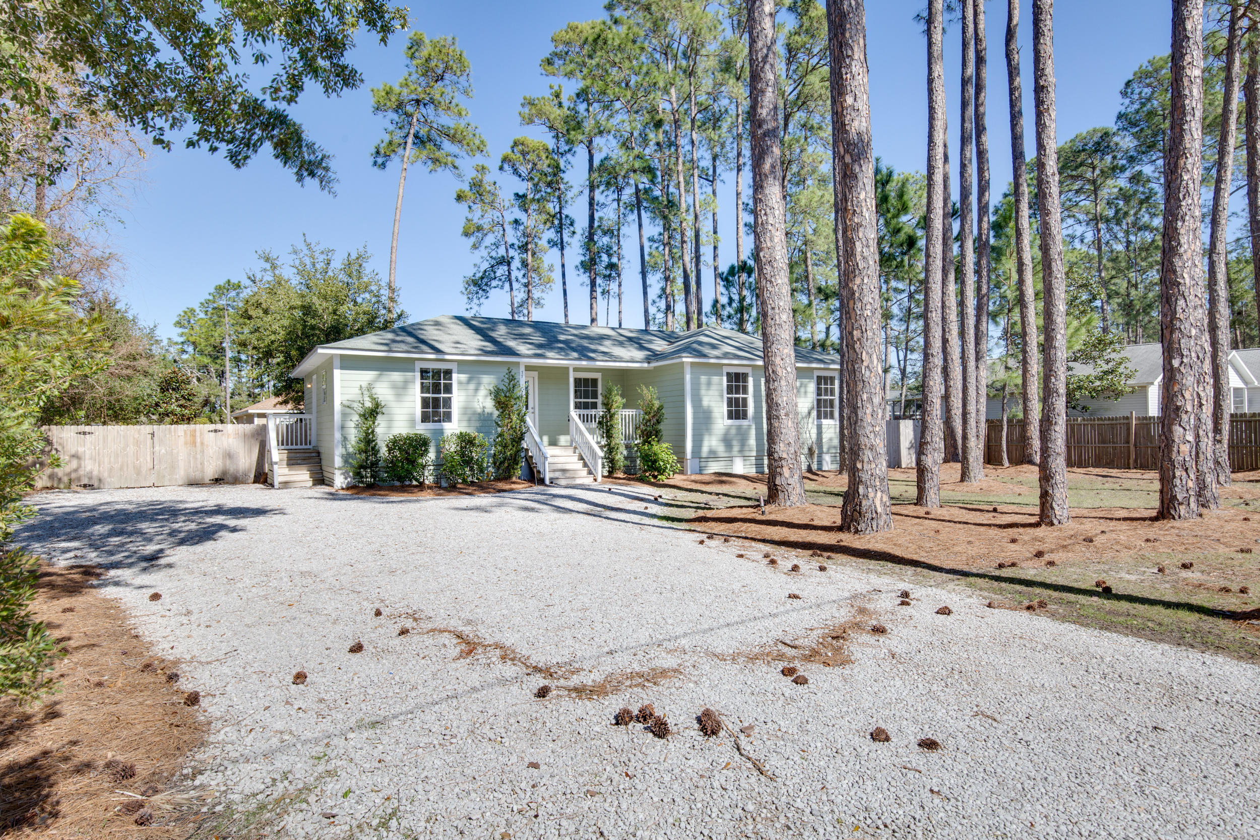 ELIZABETH FARMS 4TH ADDN UNREC - Residential