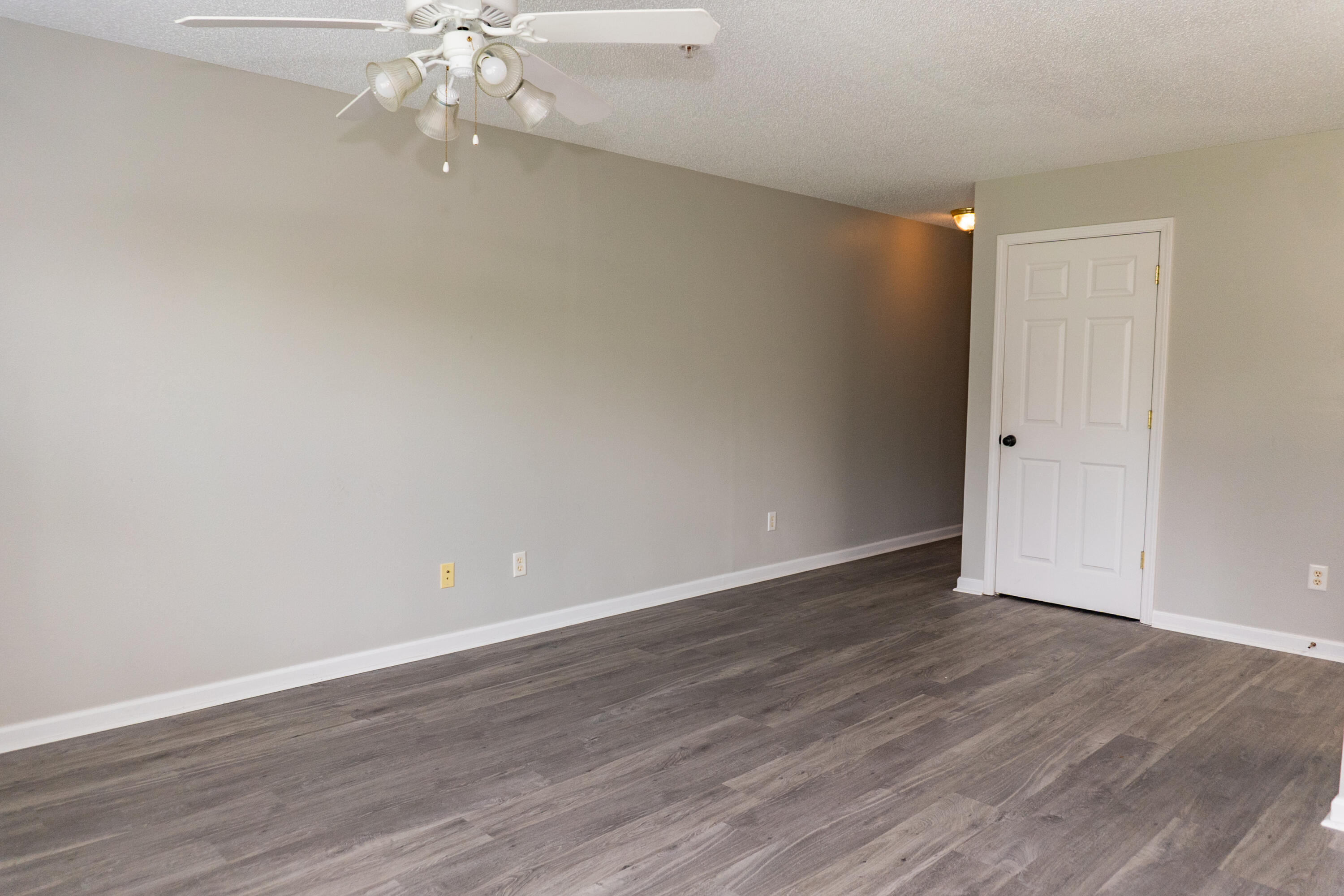 ROLLING PINES T/H LOT 80 BLK C - Residential Lease