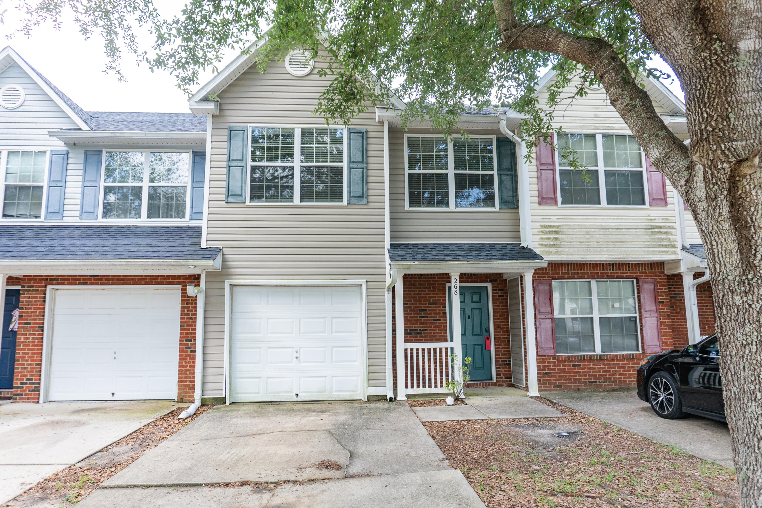 ROLLING PINES T/H LOT 80 BLK C - Residential Lease
