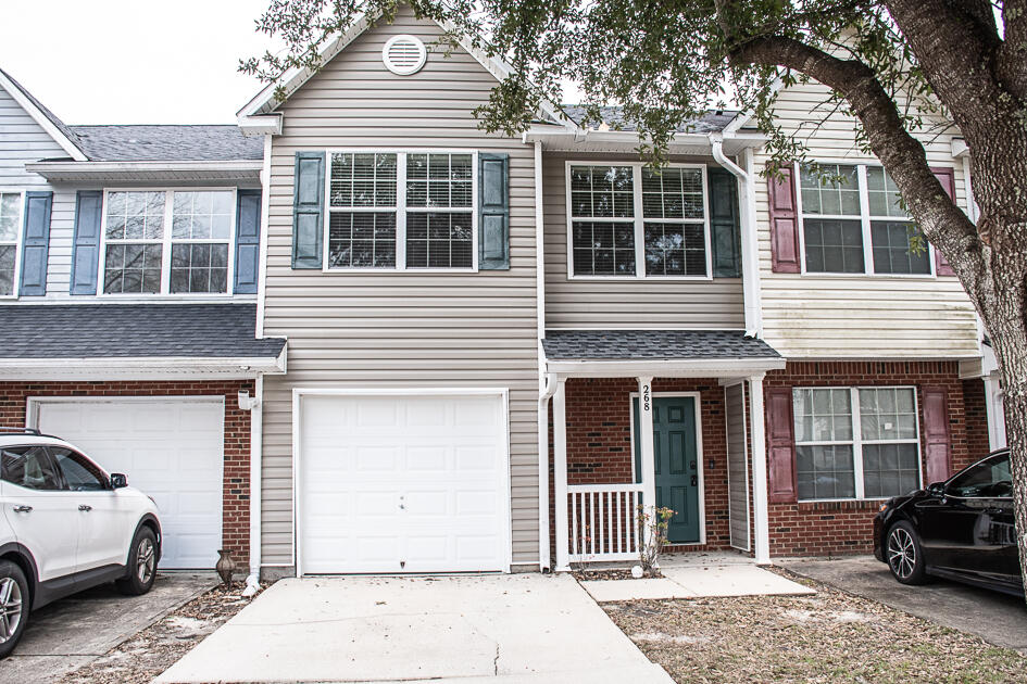 ROLLING PINES T/H LOT 80 BLK C - Residential Lease