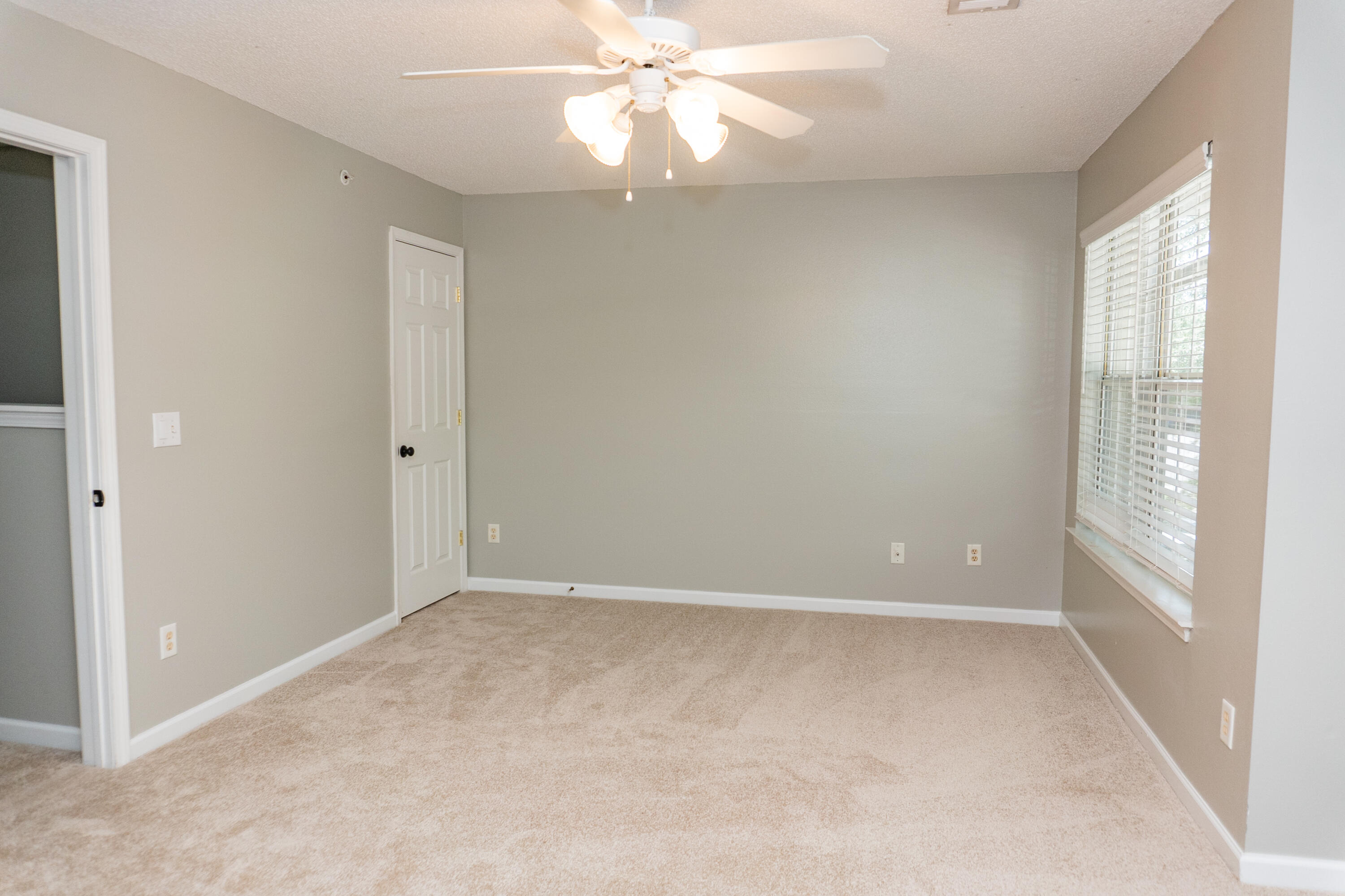 ROLLING PINES T/H LOT 80 BLK C - Residential Lease