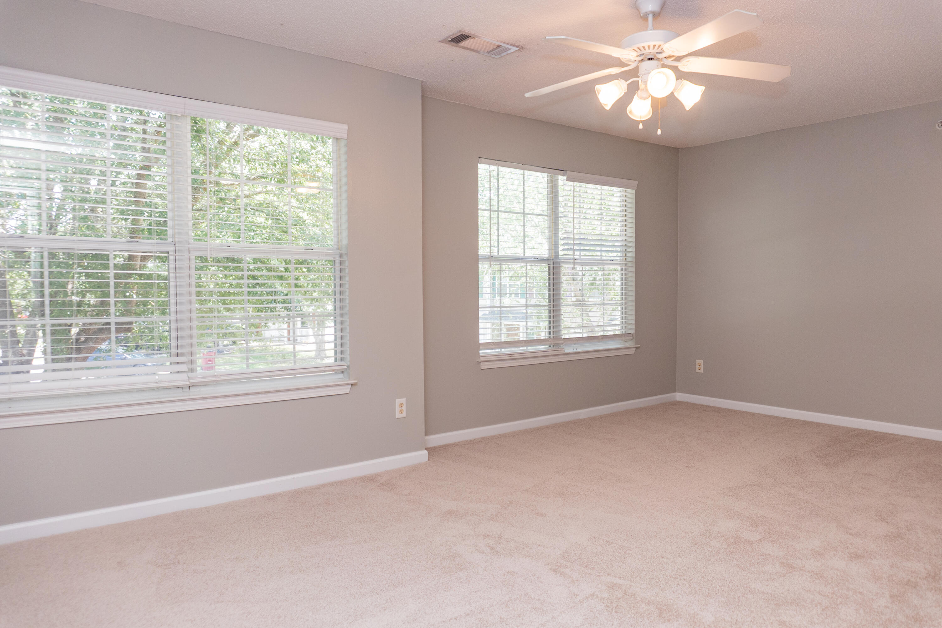ROLLING PINES T/H LOT 80 BLK C - Residential Lease
