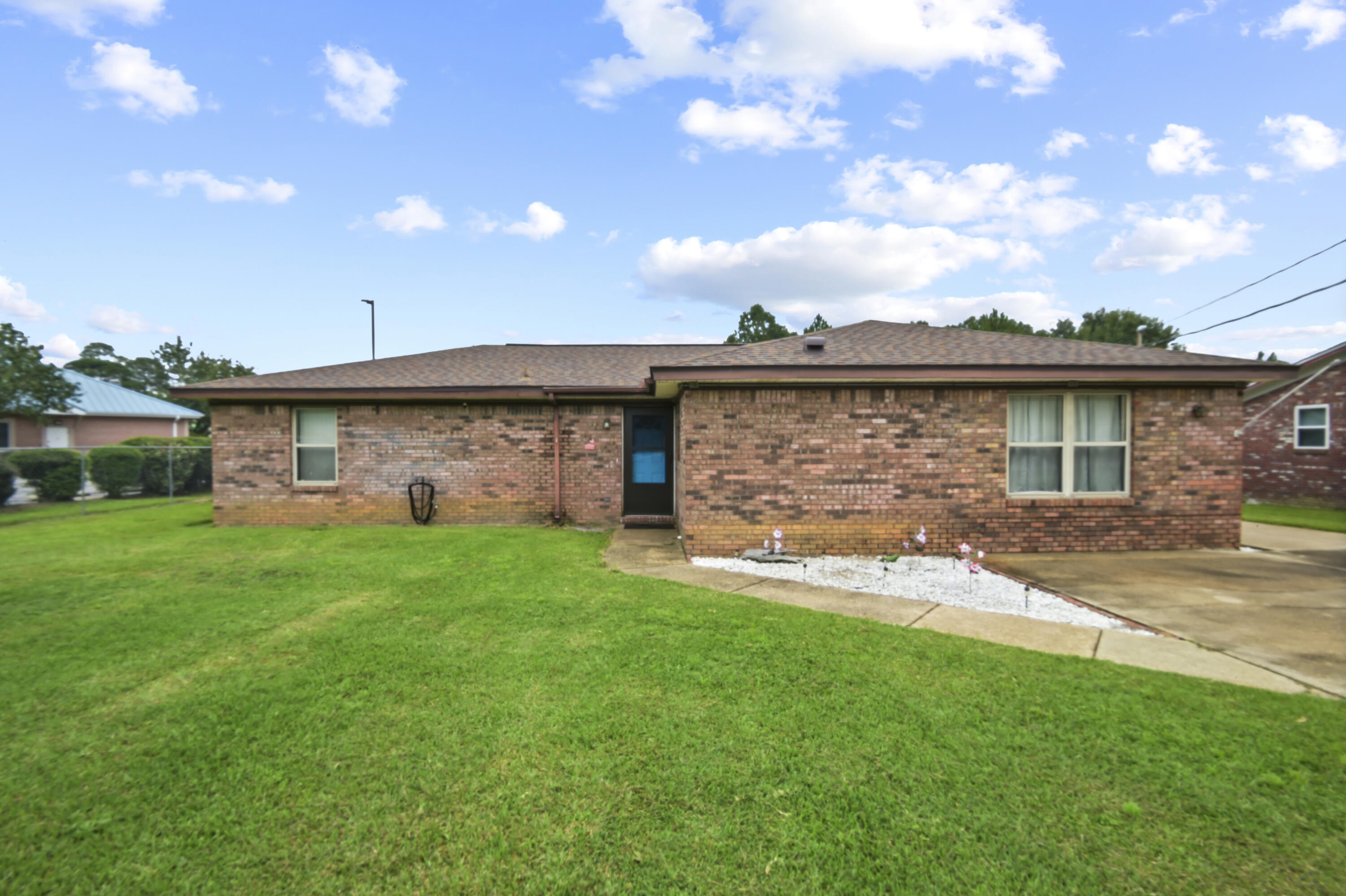 NO RECORDED SUBDIVISION - Residential