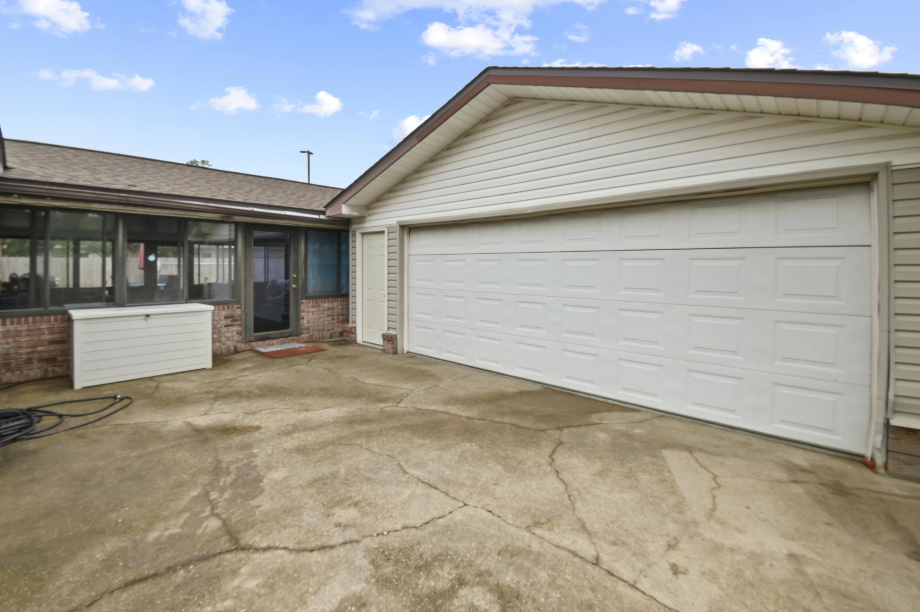 NO RECORDED SUBDIVISION - Residential