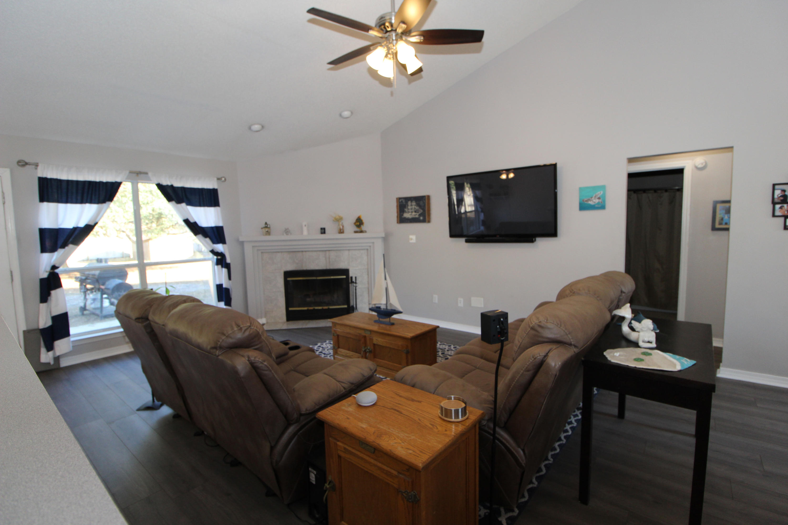 HOLLEY BY THE SEA - Residential