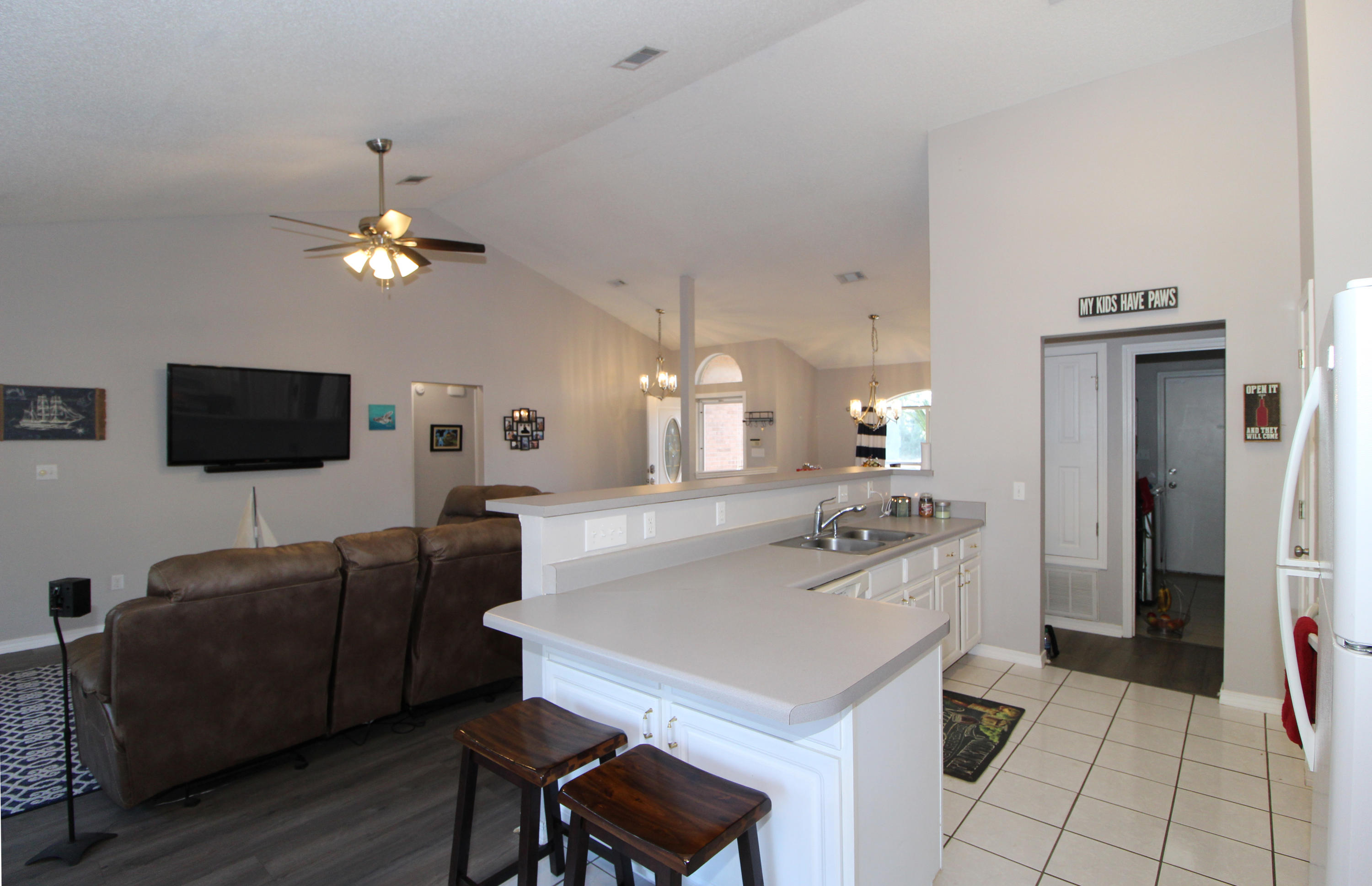 HOLLEY BY THE SEA - Residential