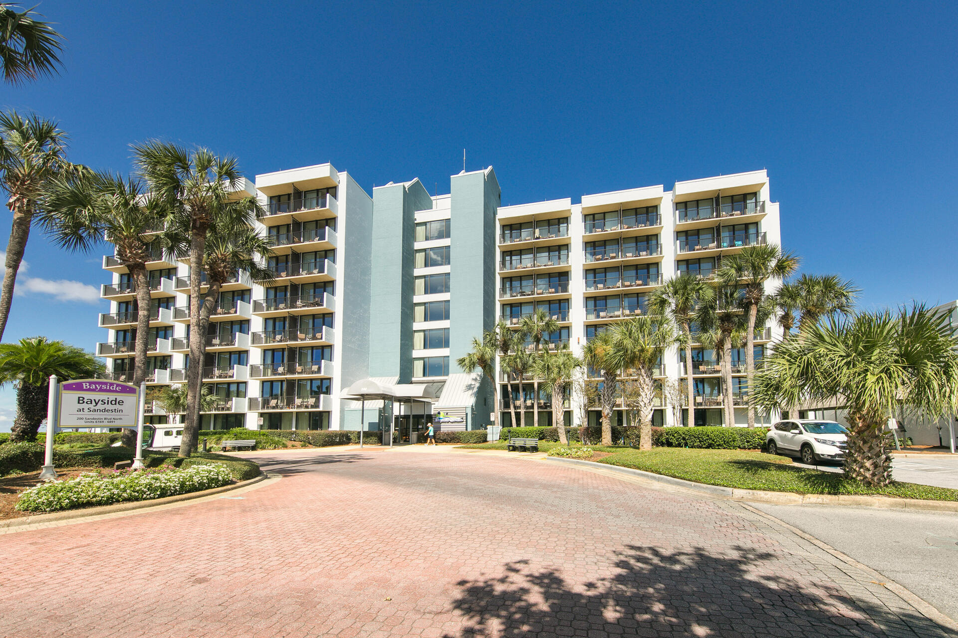 BAYSIDE CONDO SANDESTIN - Residential