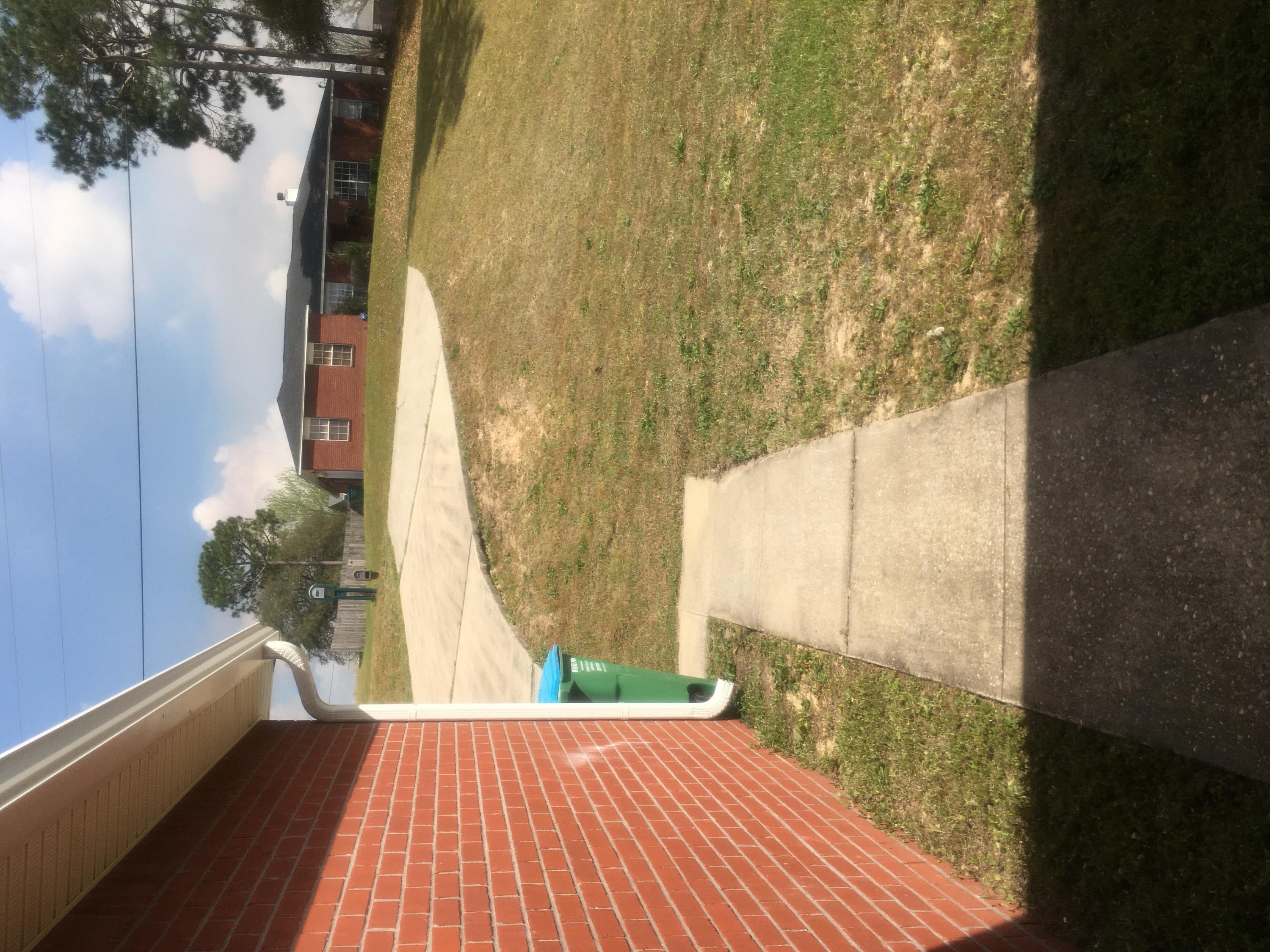 COUNTRYVIEW ESTATES 9TH ADDN - Residential Lease