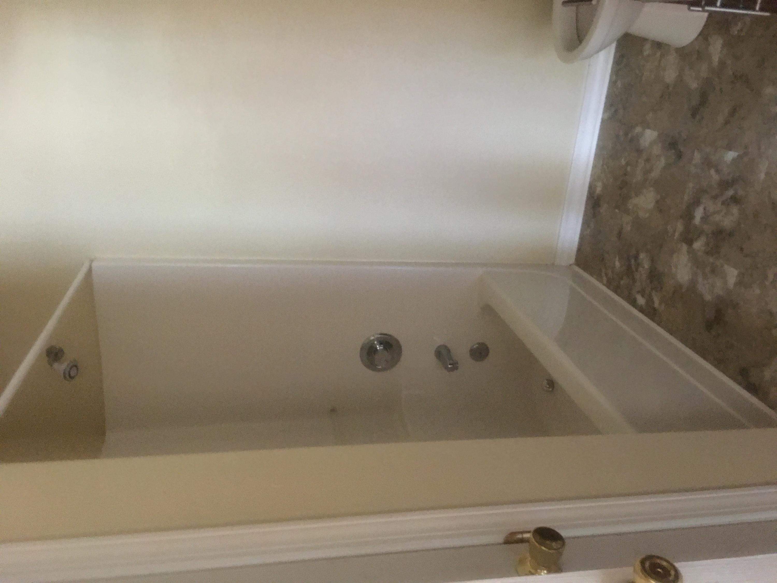 COUNTRYVIEW ESTATES 9TH ADDN - Residential Lease