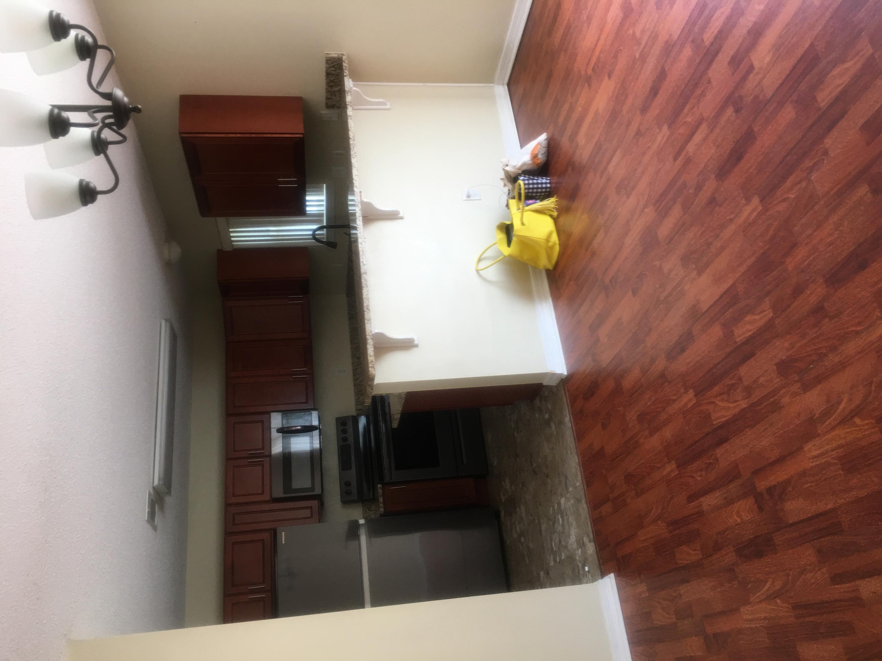 COUNTRYVIEW ESTATES 9TH ADDN - Residential Lease