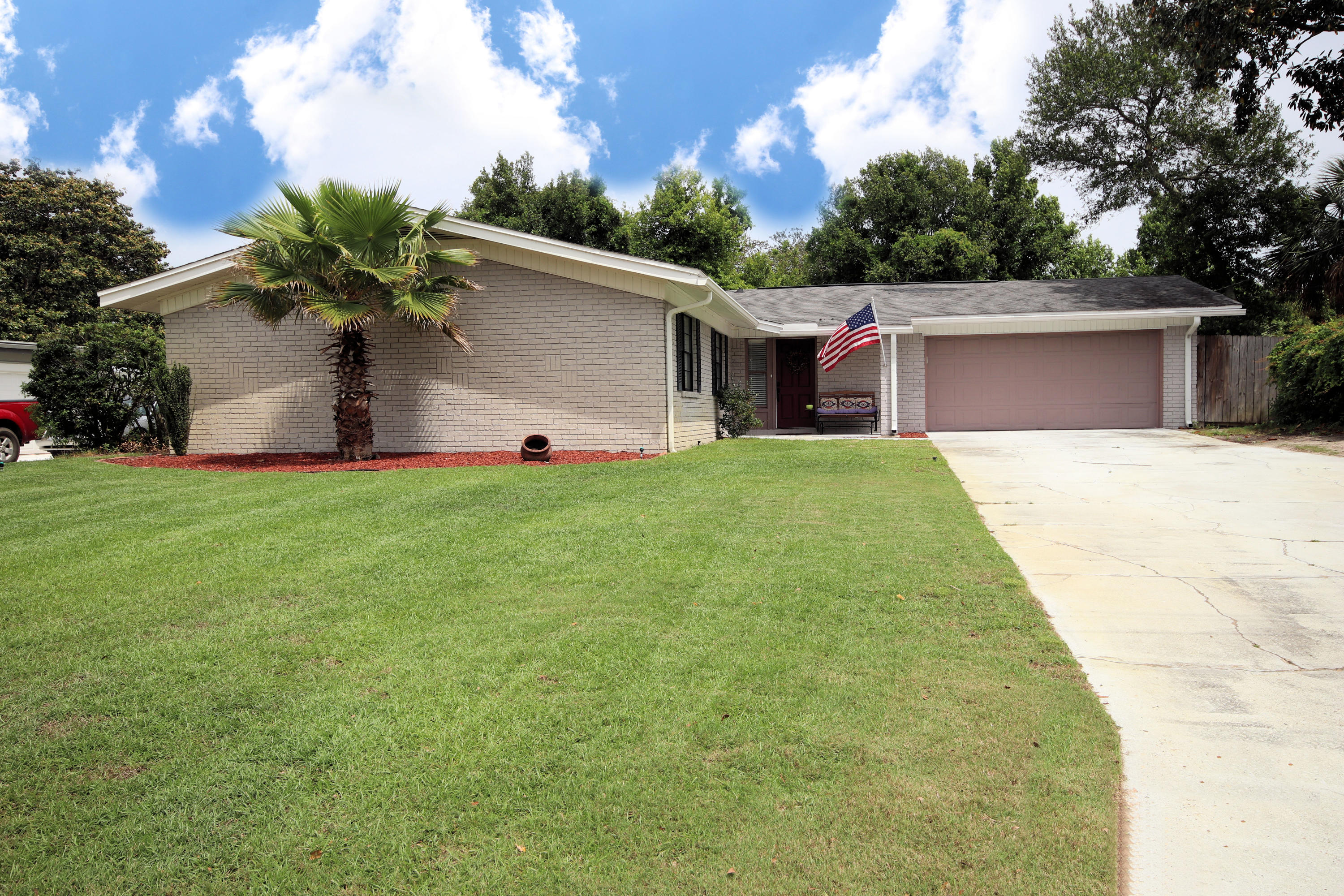 BAYOU WOODS - Residential