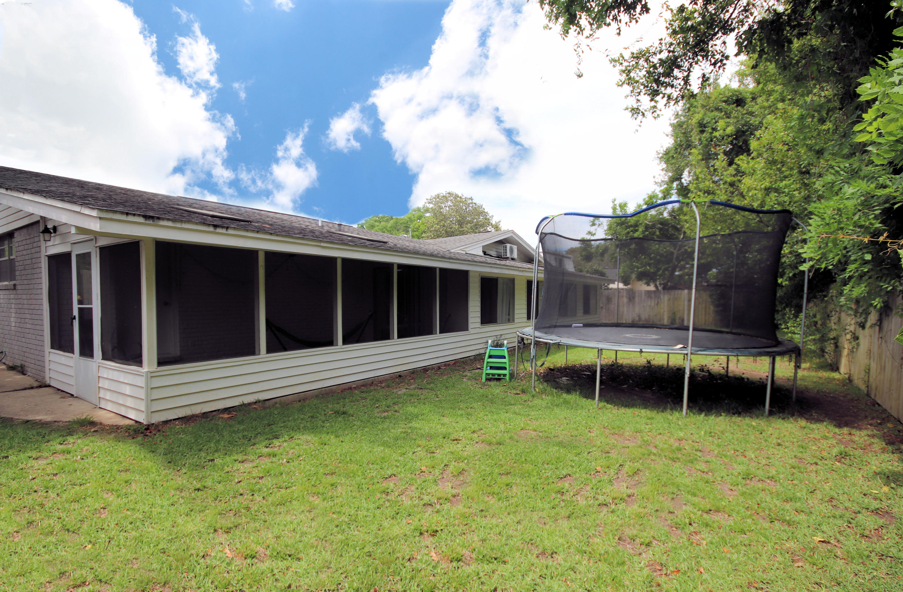 BAYOU WOODS - Residential