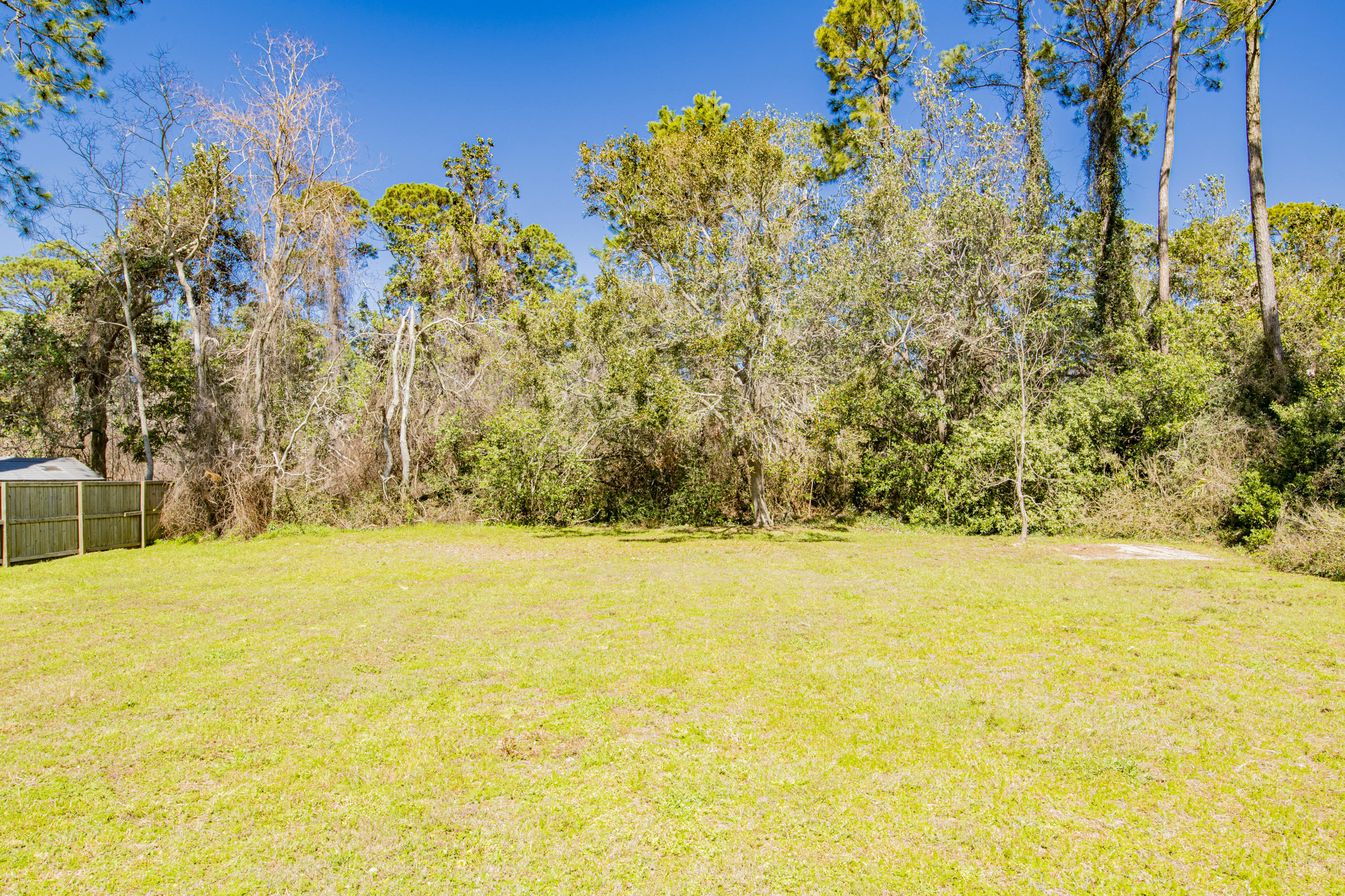 NORTHRIDGE - Residential