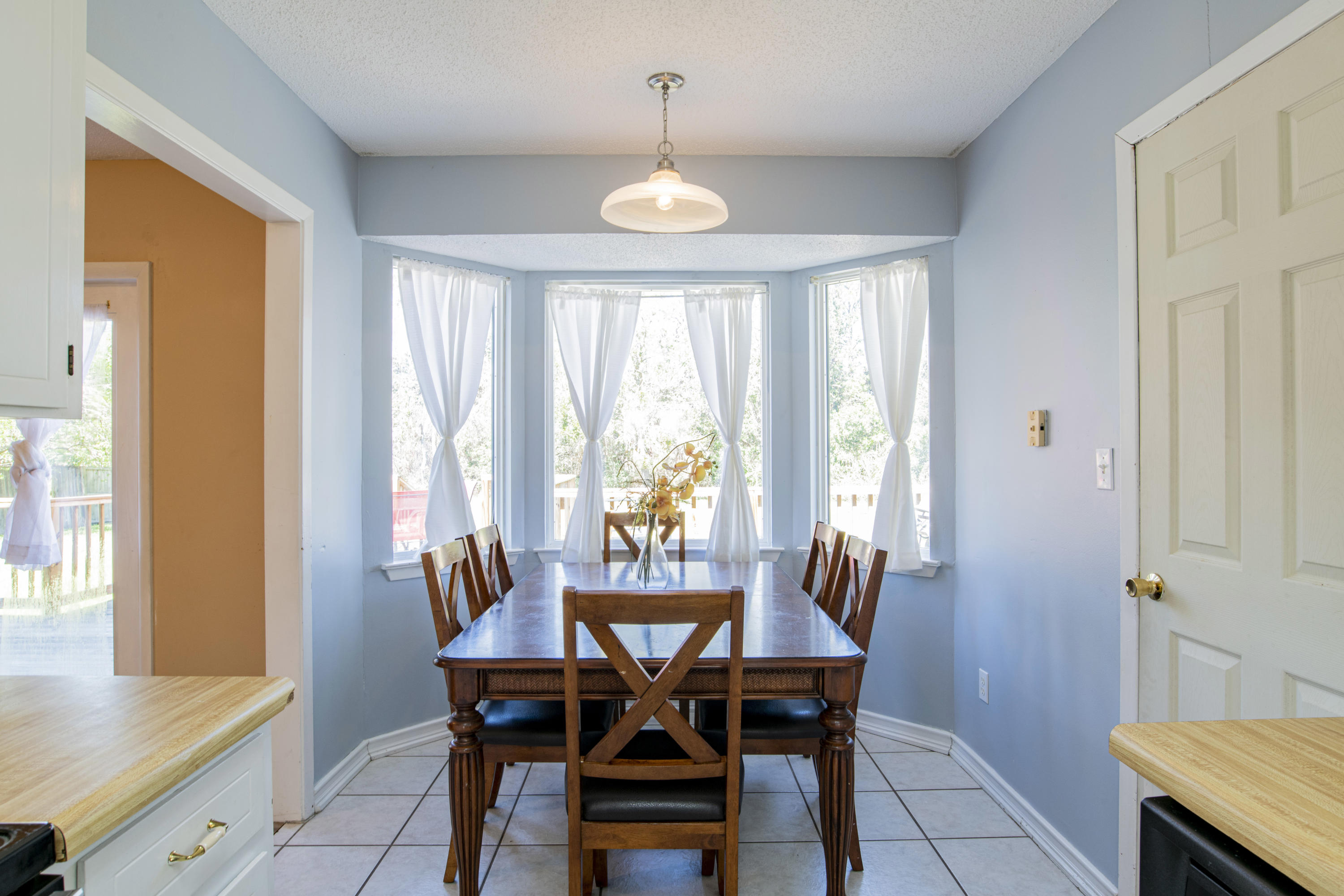 NORTHRIDGE - Residential