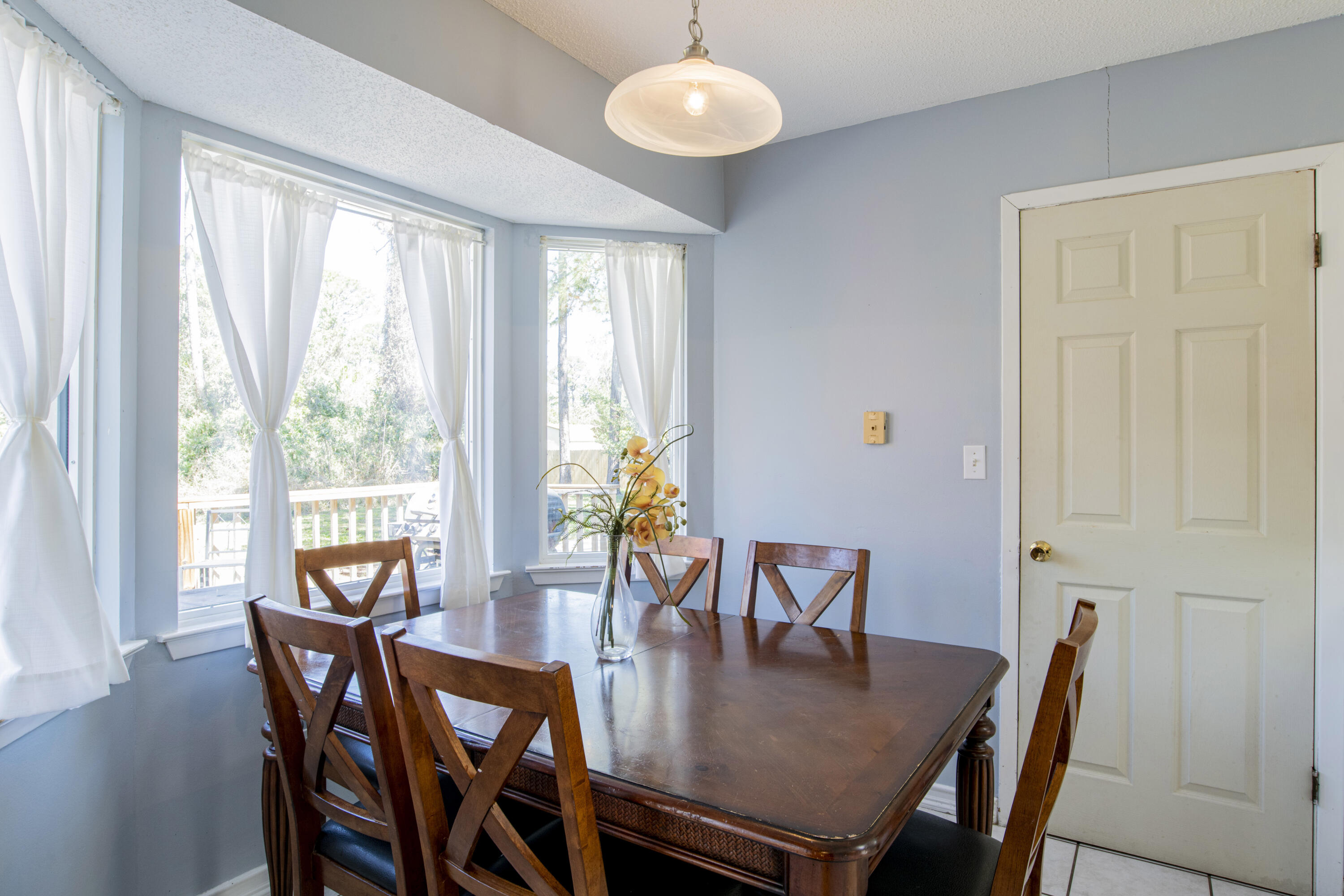 NORTHRIDGE - Residential