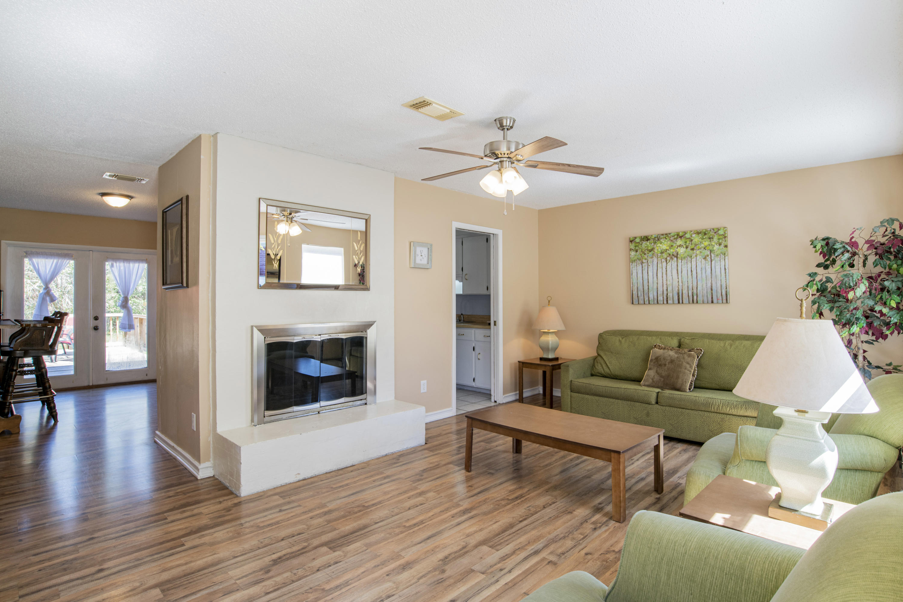 NORTHRIDGE - Residential