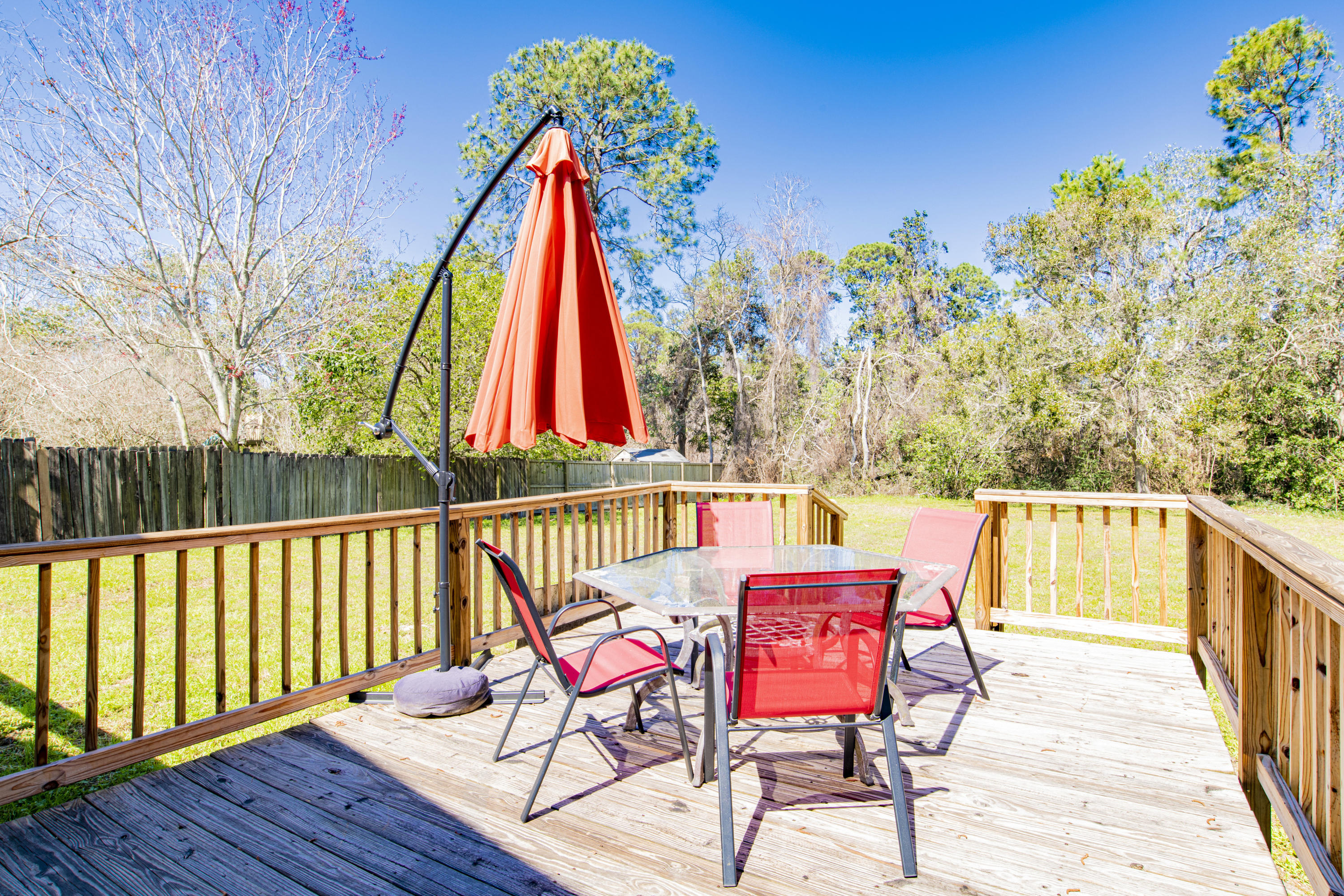 NORTHRIDGE - Residential