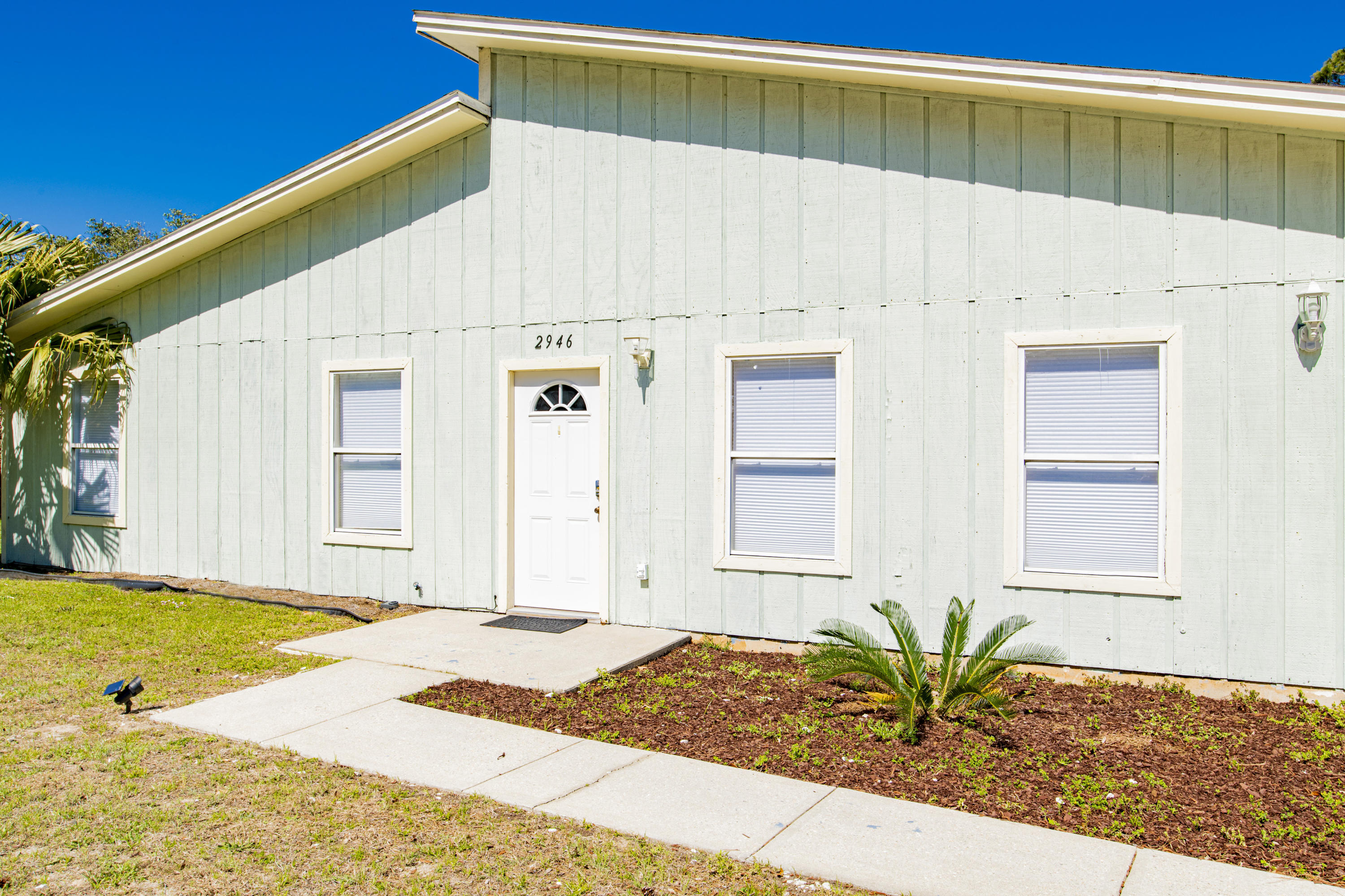 NORTHRIDGE - Residential