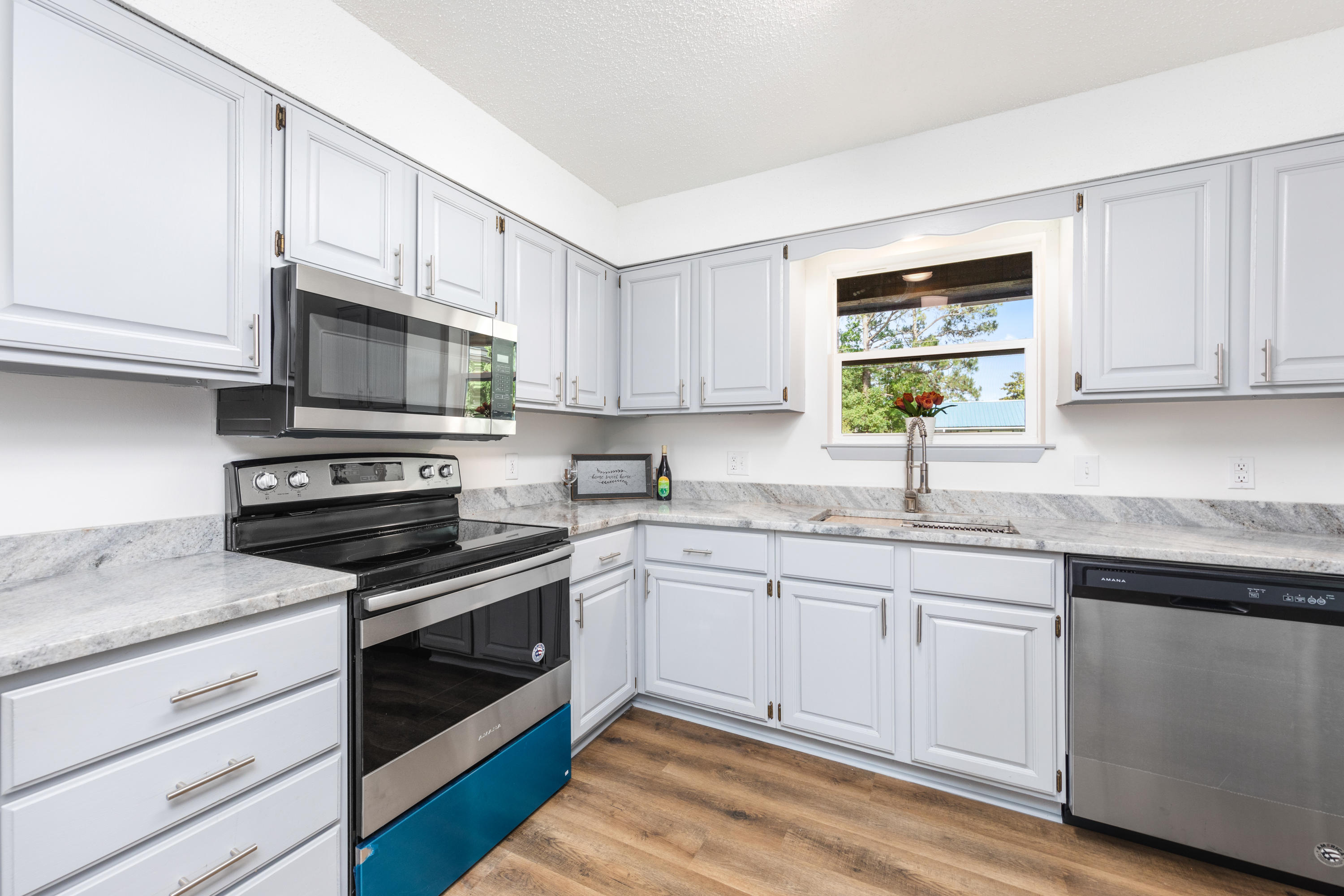 PINE MEADOWS 2ND ADDN - Residential