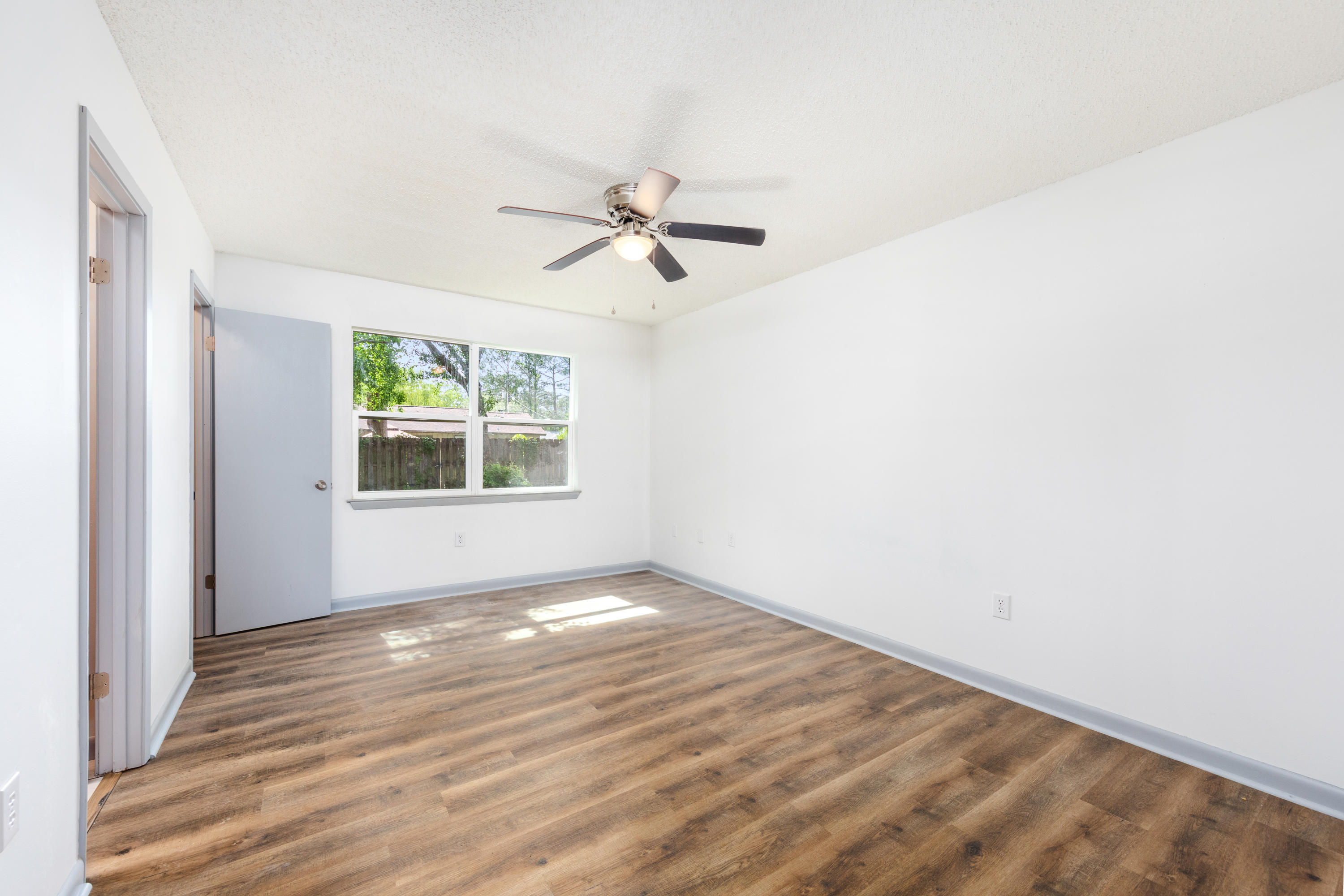 PINE MEADOWS 2ND ADDN - Residential