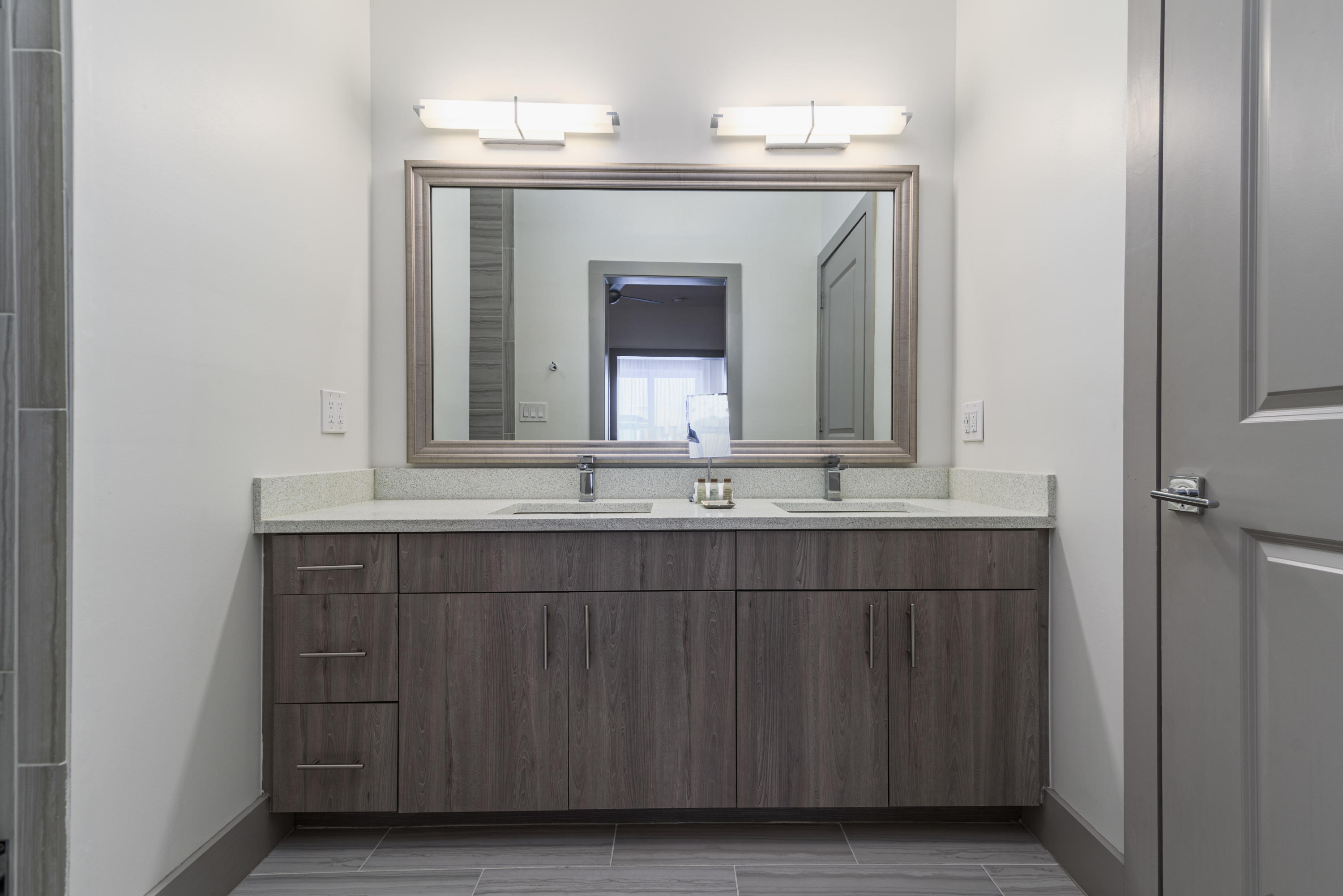 THE POINTE - Residential