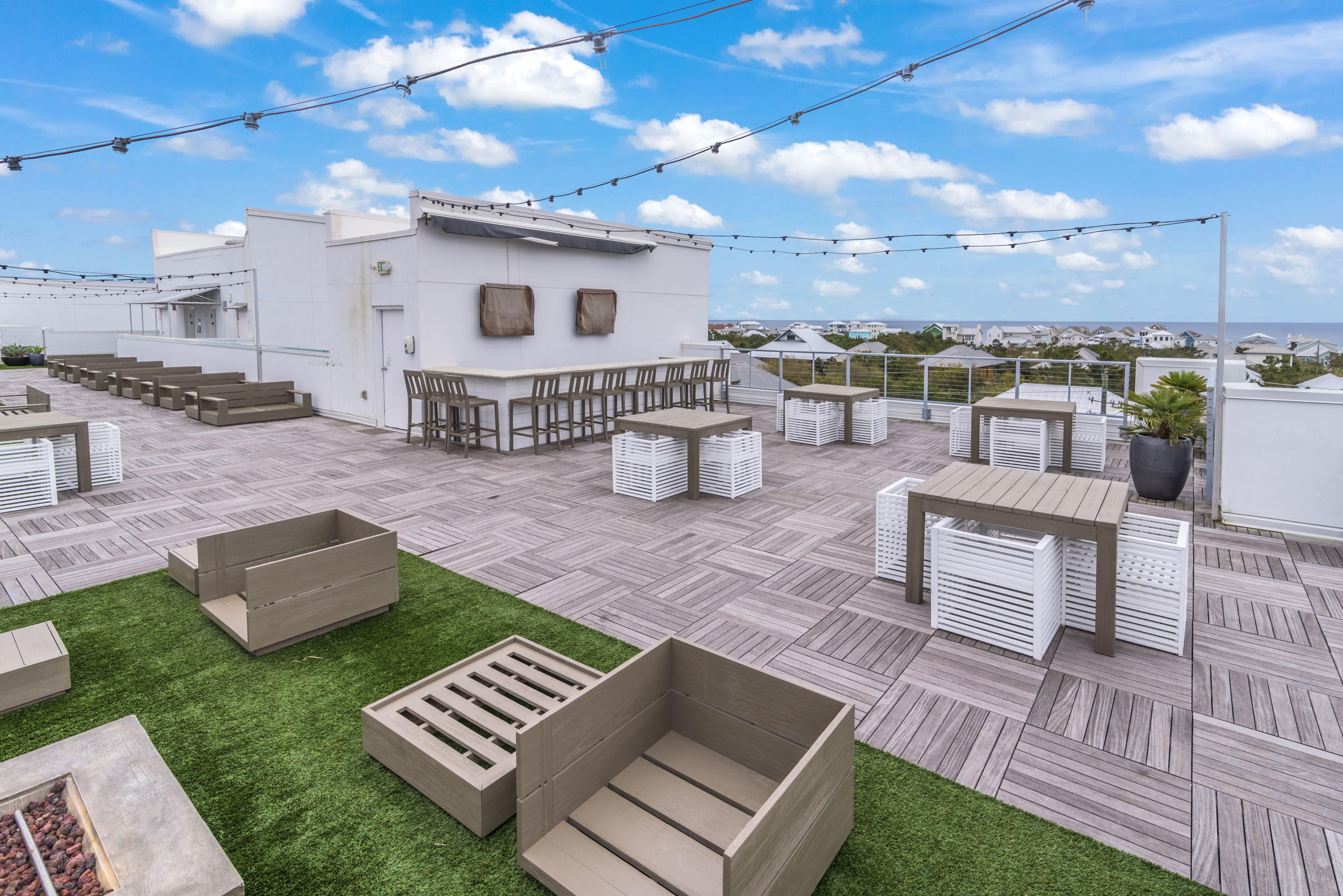 THE POINTE - Residential