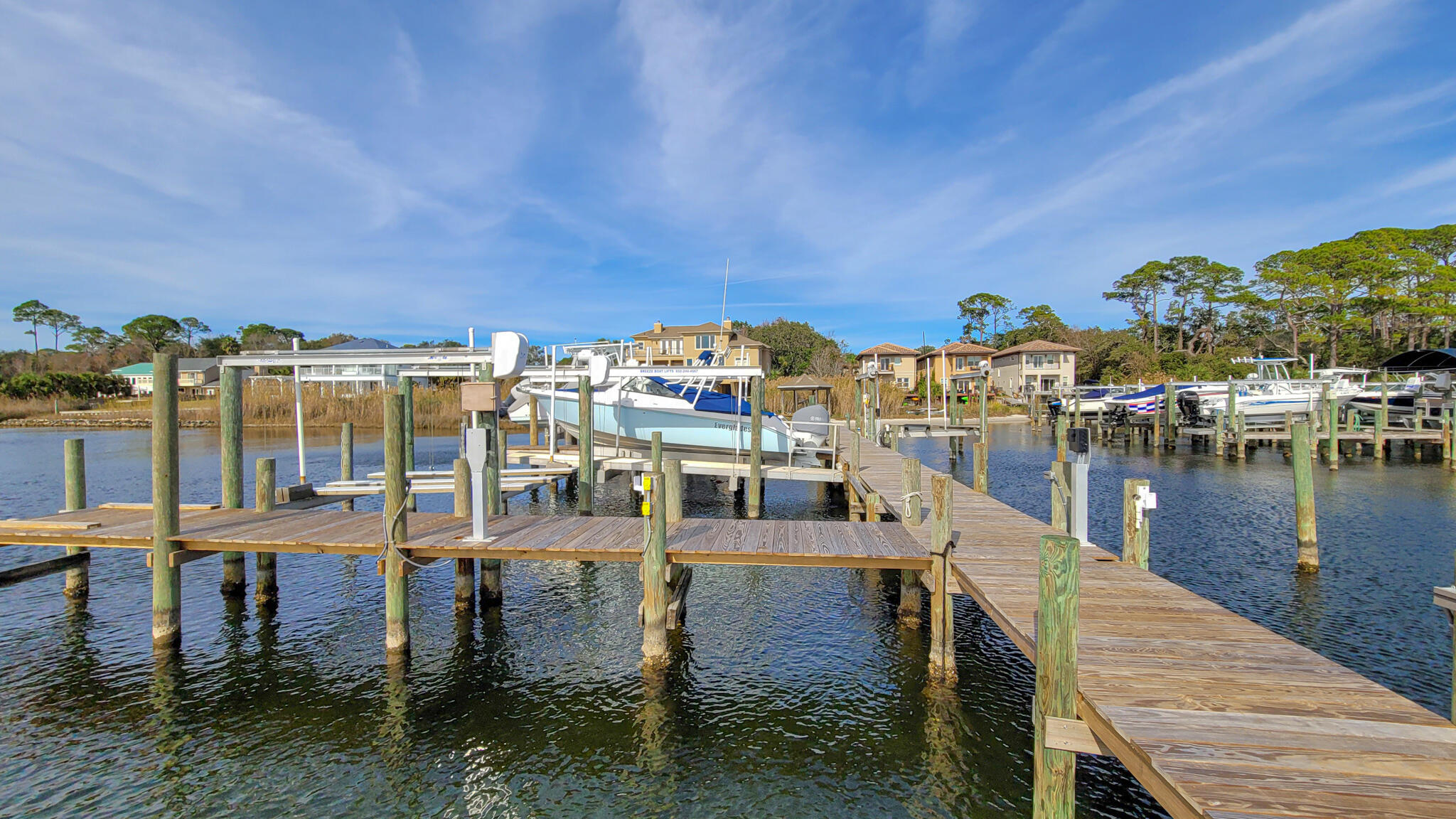 ISLANDVIEW BEACH - Residential