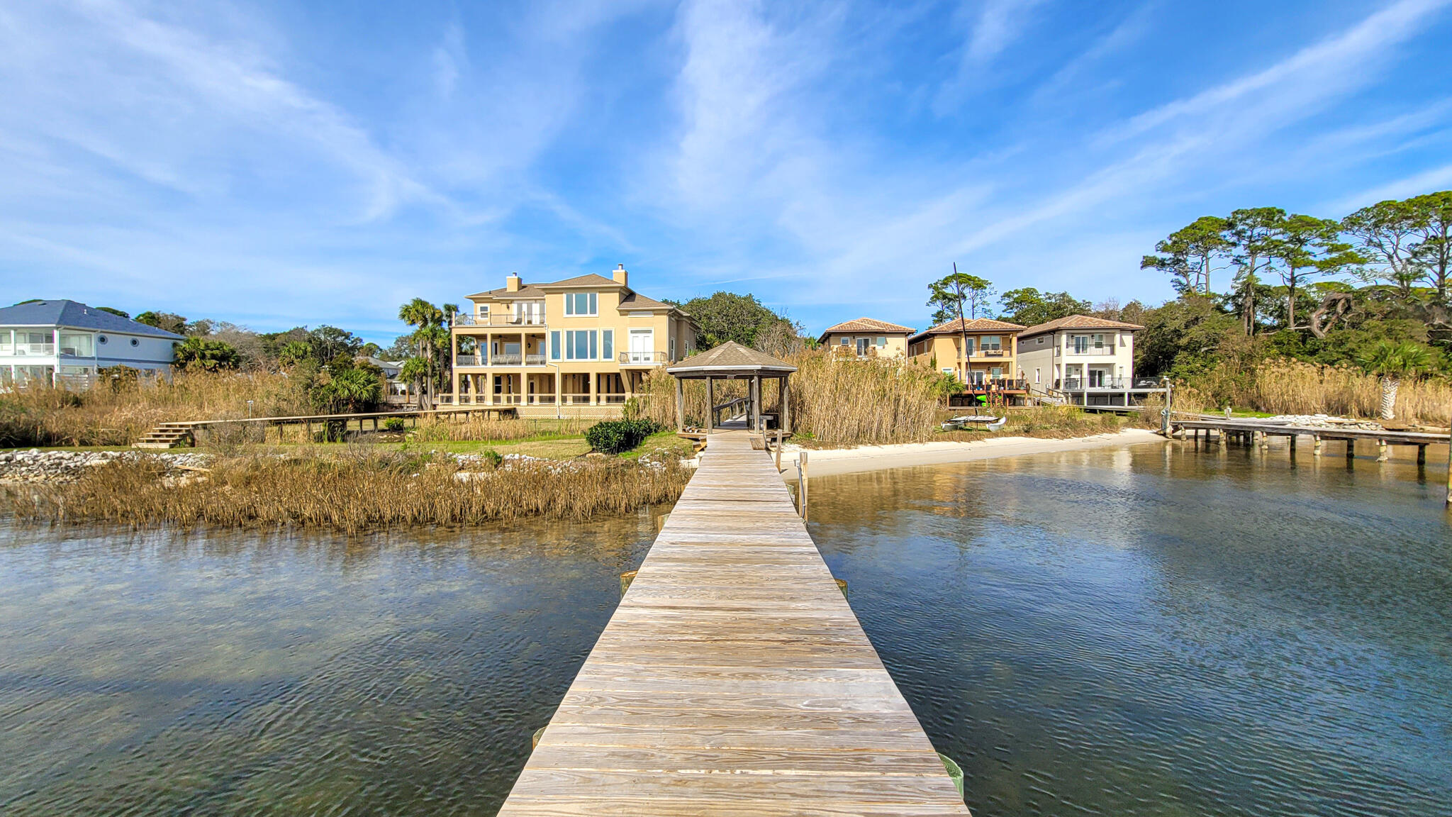 ISLANDVIEW BEACH - Residential