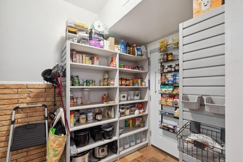 Crestview Suburb - Residential